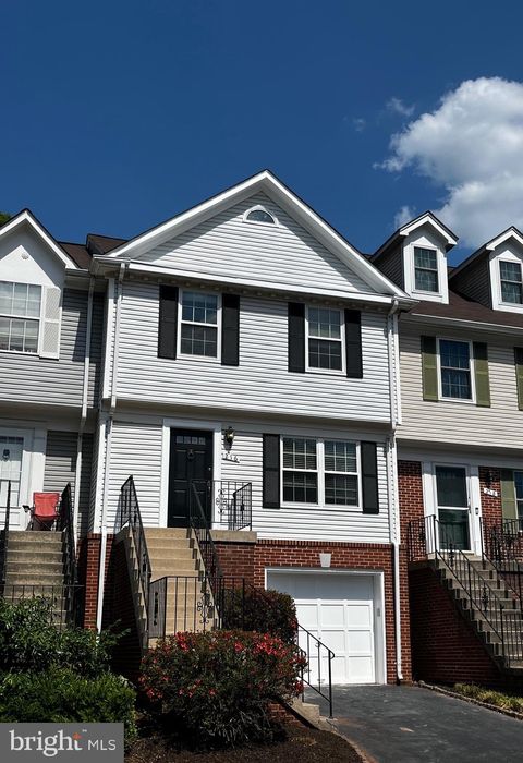 Photo of 216 Finchingfield Court, STERLING, VA 20165 (MLS # VALO2125692)