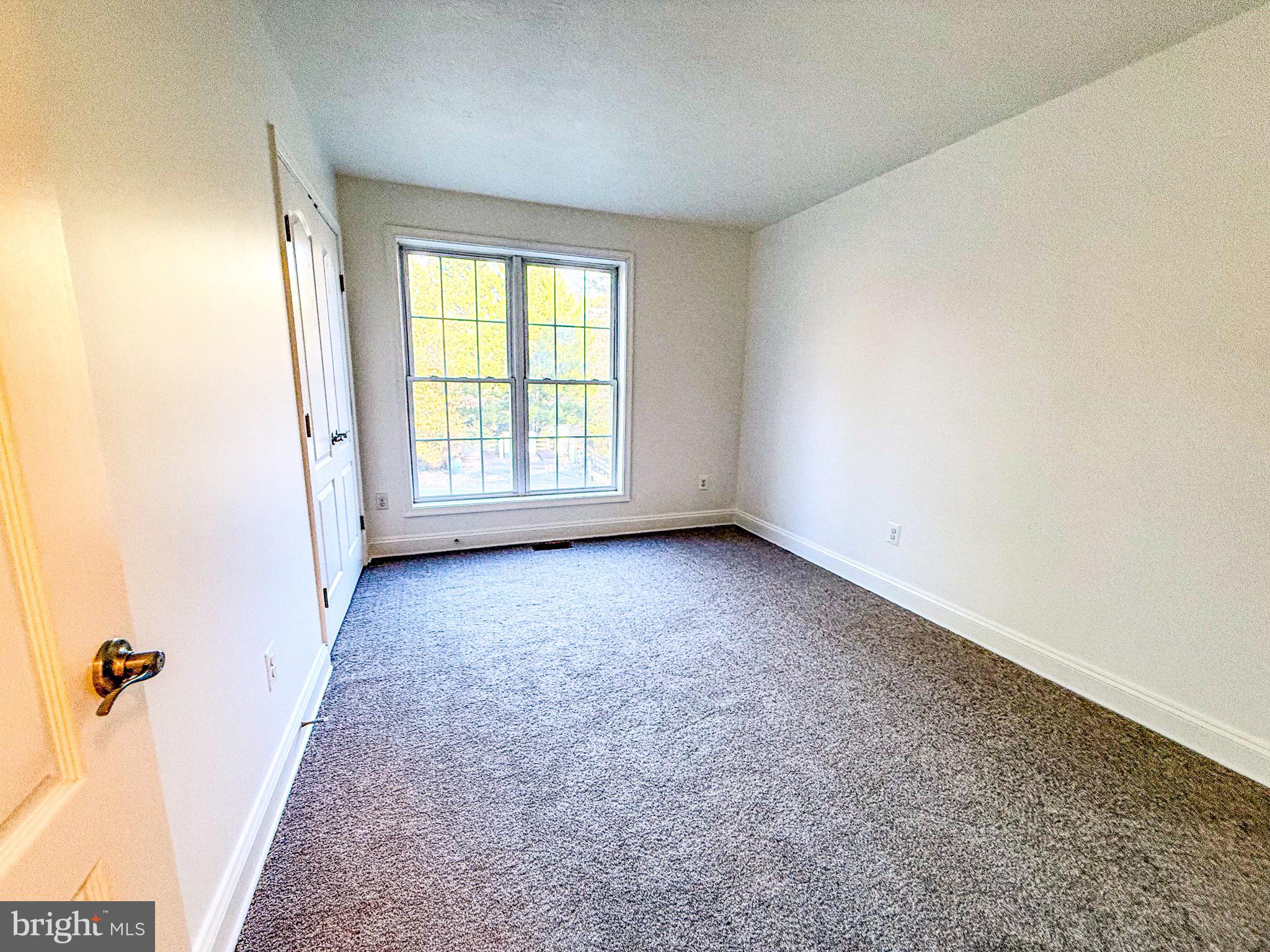 TOWN CREEK - Residential Lease