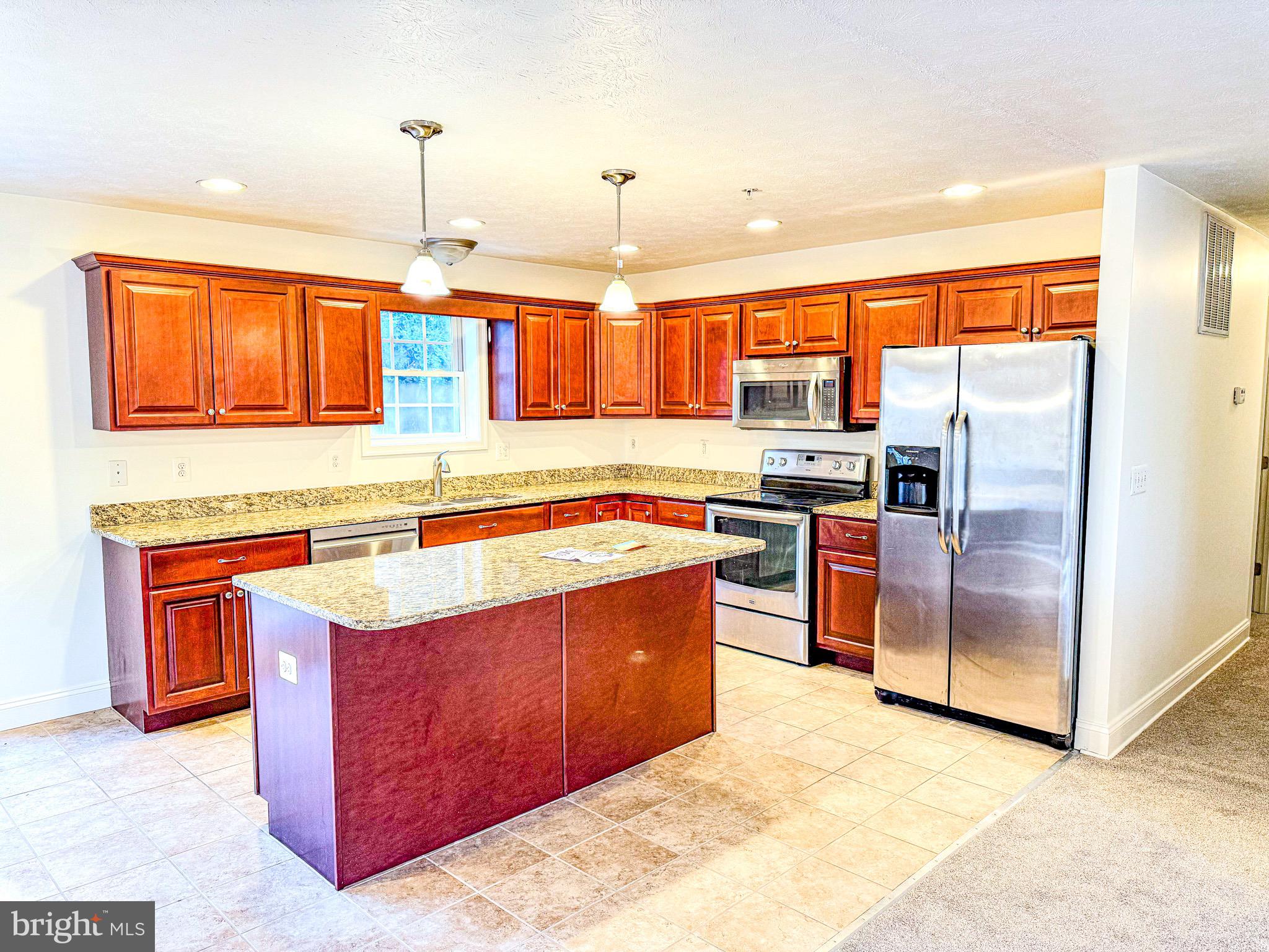 TOWN CREEK - Residential Lease