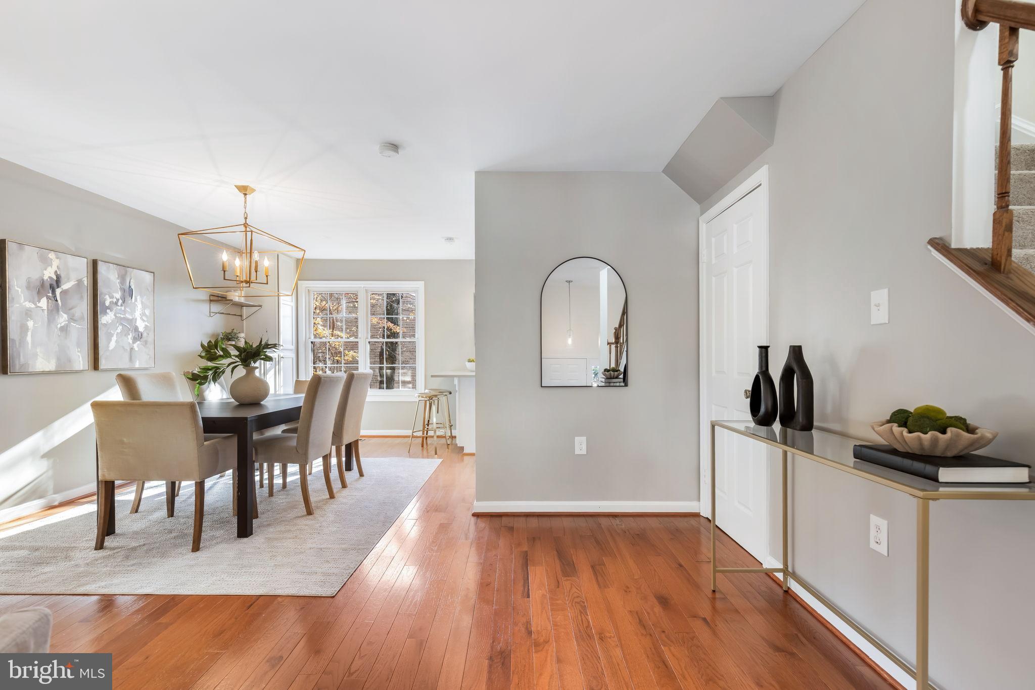 HOLLAND TOWNE - Residential