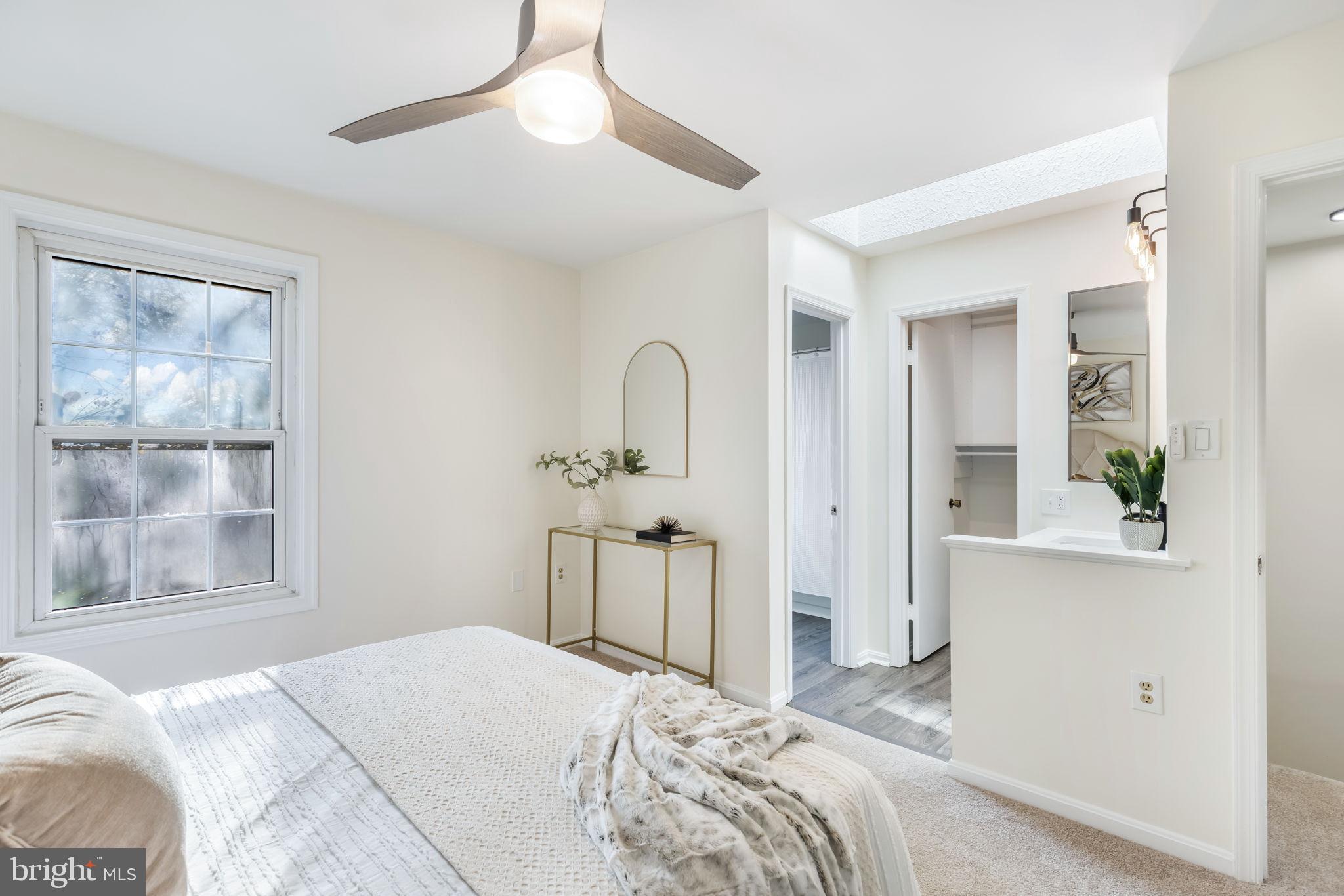 HOLLAND TOWNE - Residential