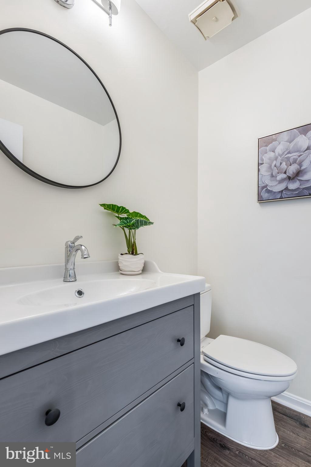 HOLLAND TOWNE - Residential