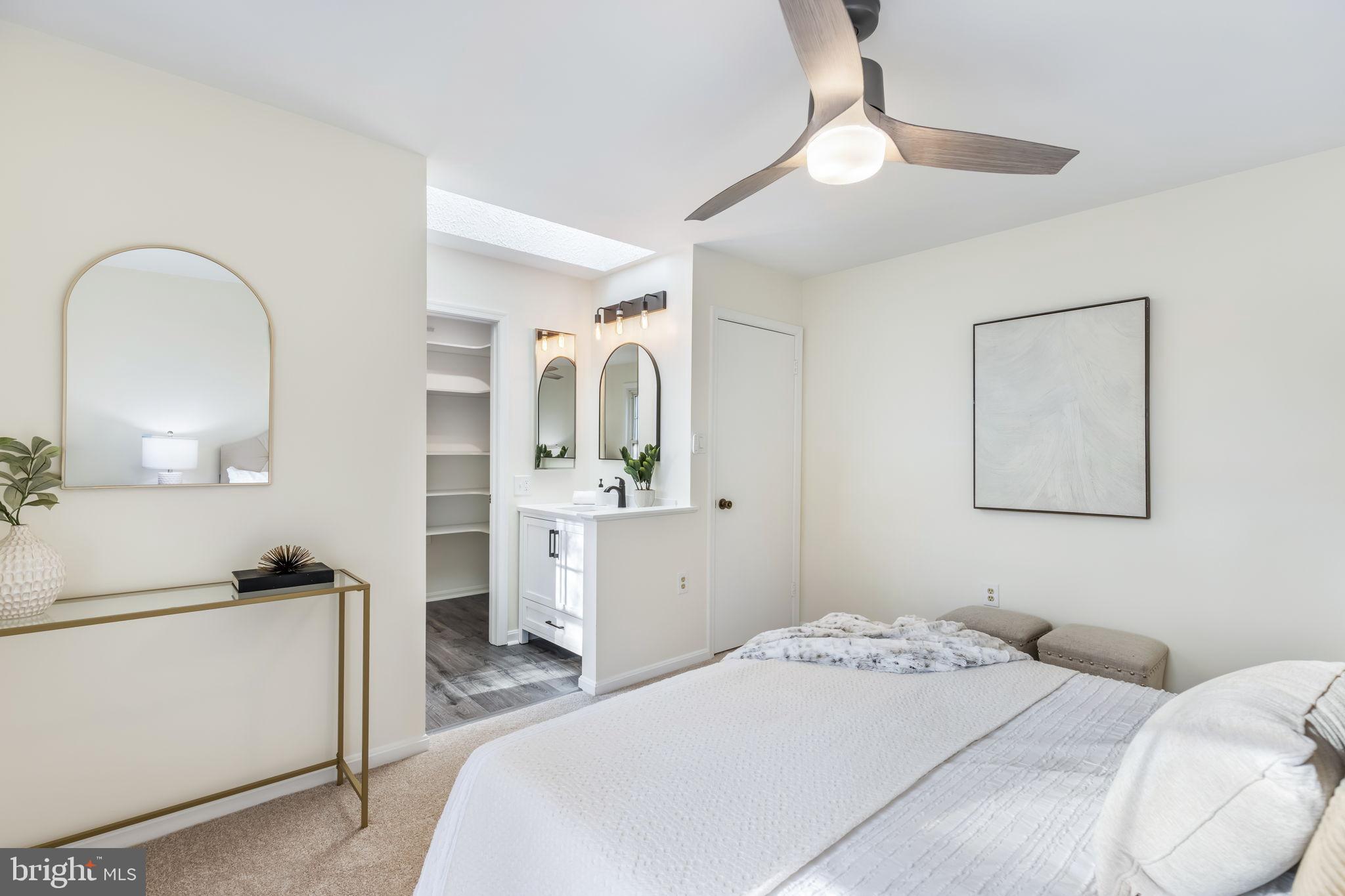 HOLLAND TOWNE - Residential