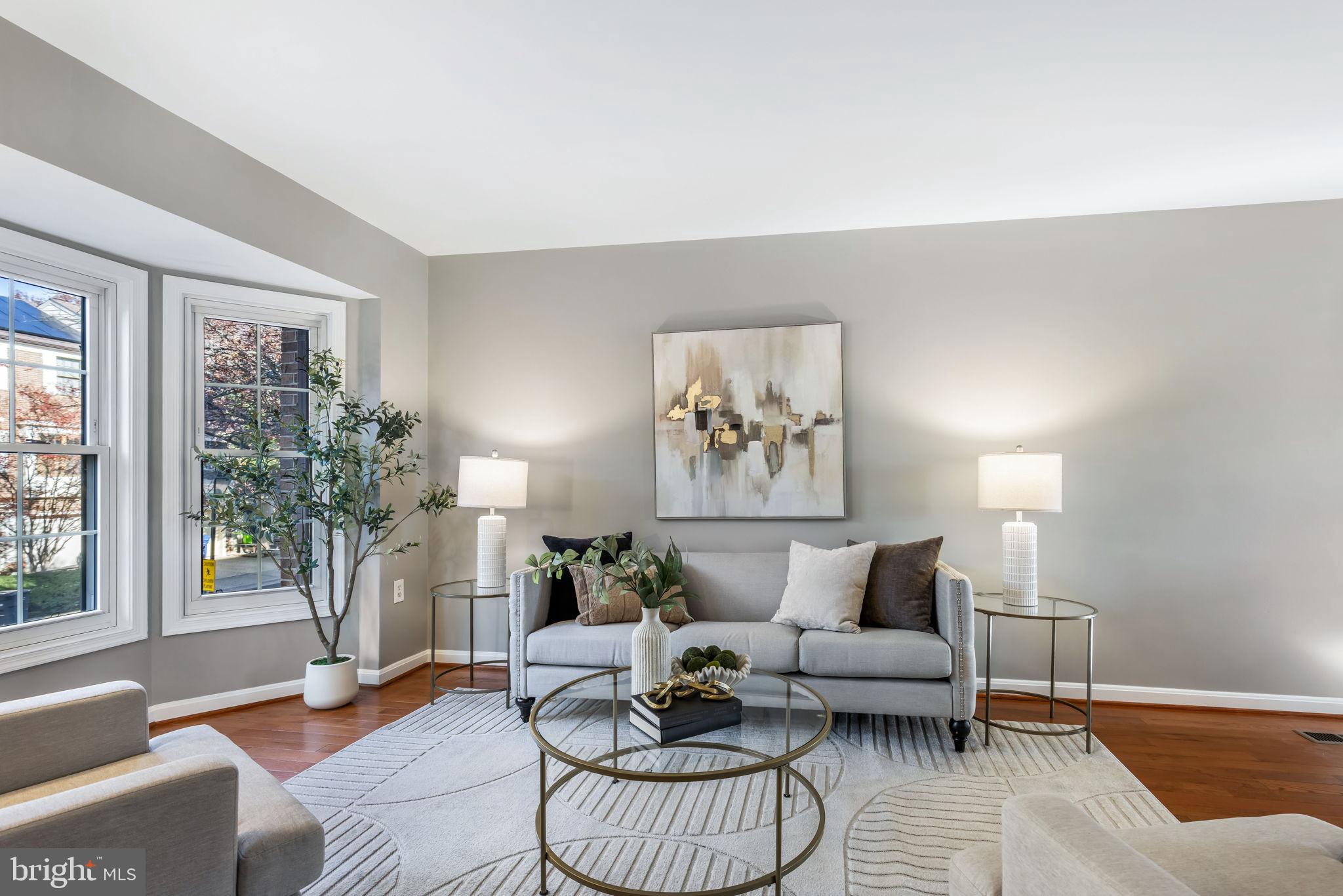 HOLLAND TOWNE - Residential