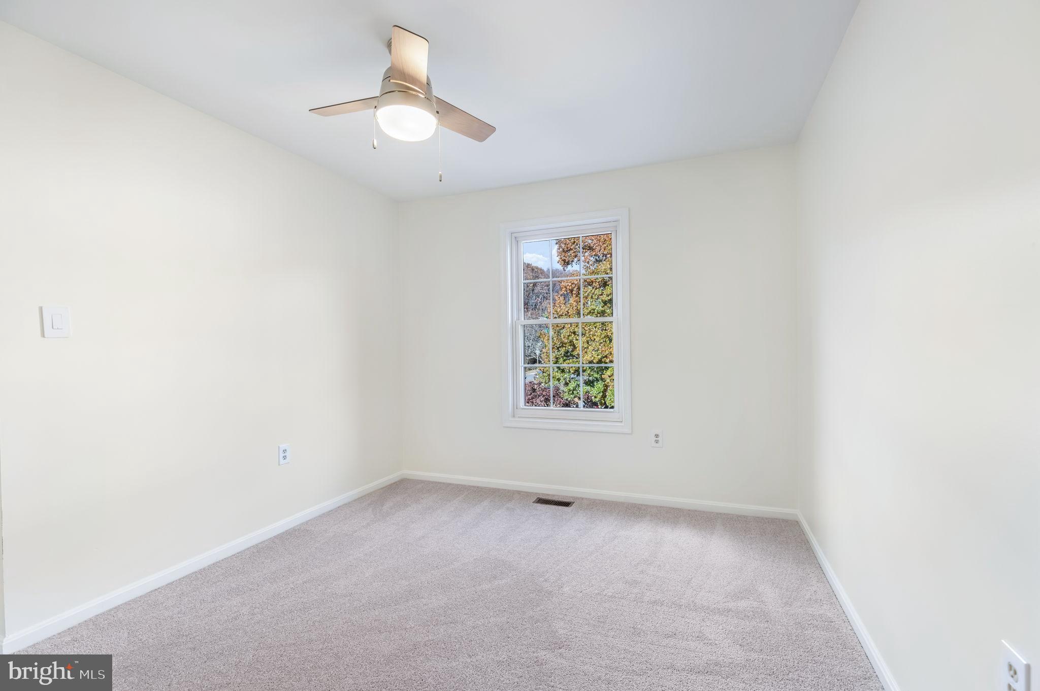 HOLLAND TOWNE - Residential