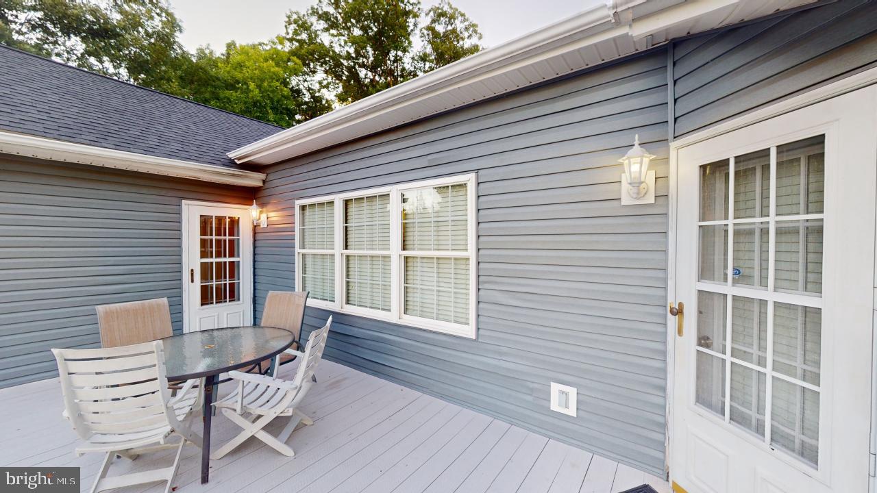 LAKEWOOD - Residential Lease