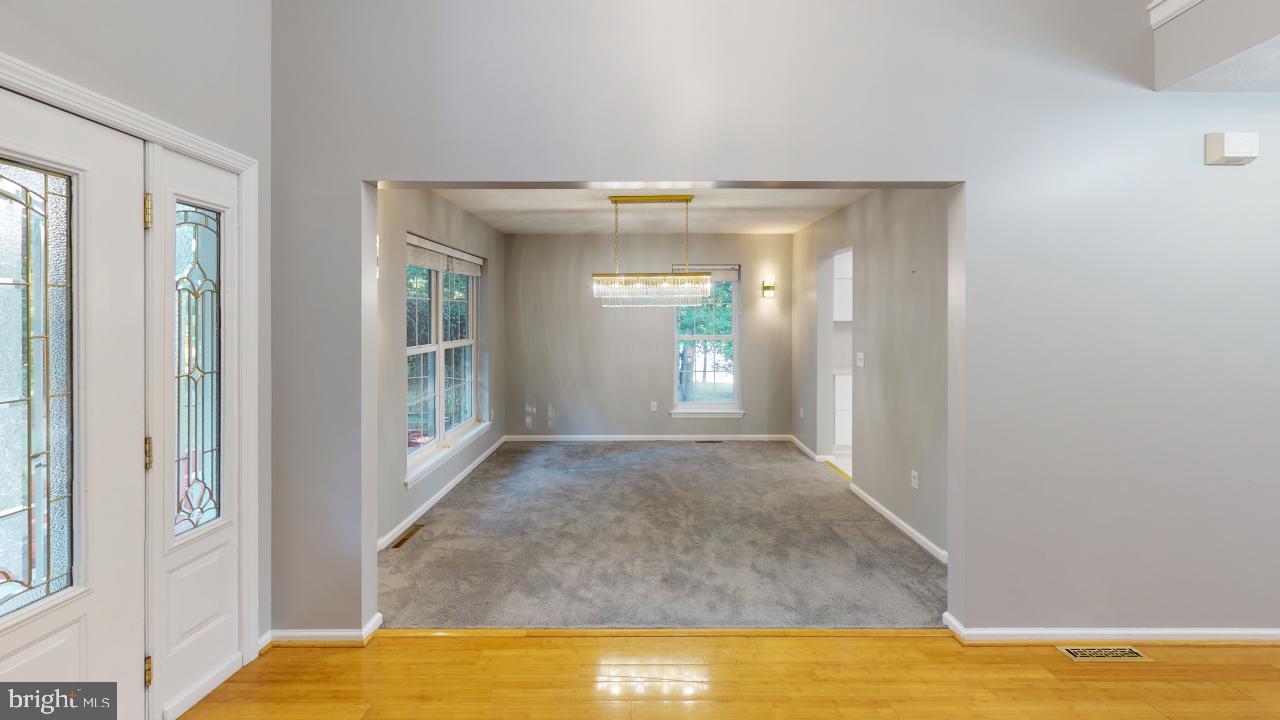 LAKEWOOD - Residential Lease