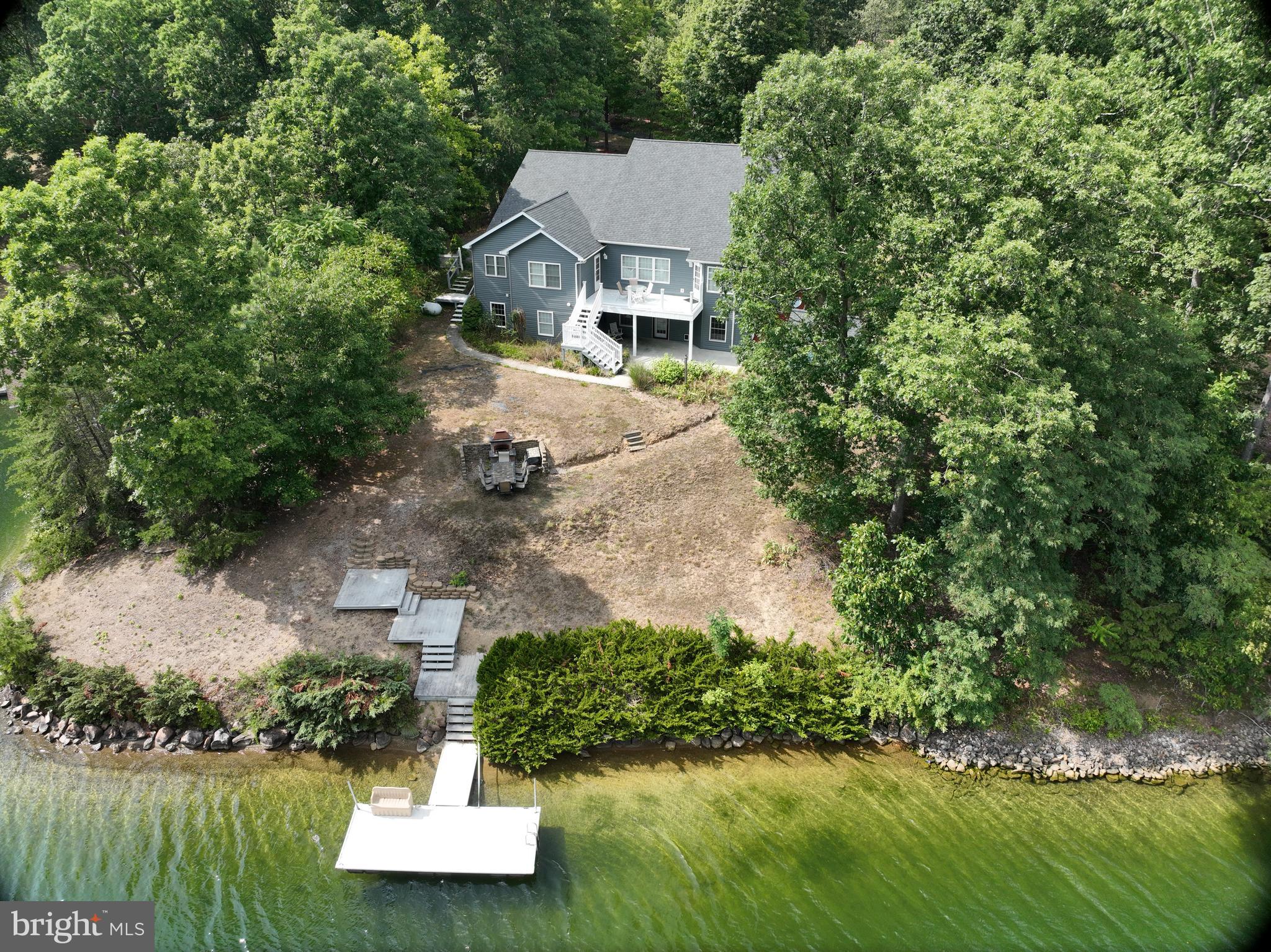 LAKEWOOD - Residential Lease