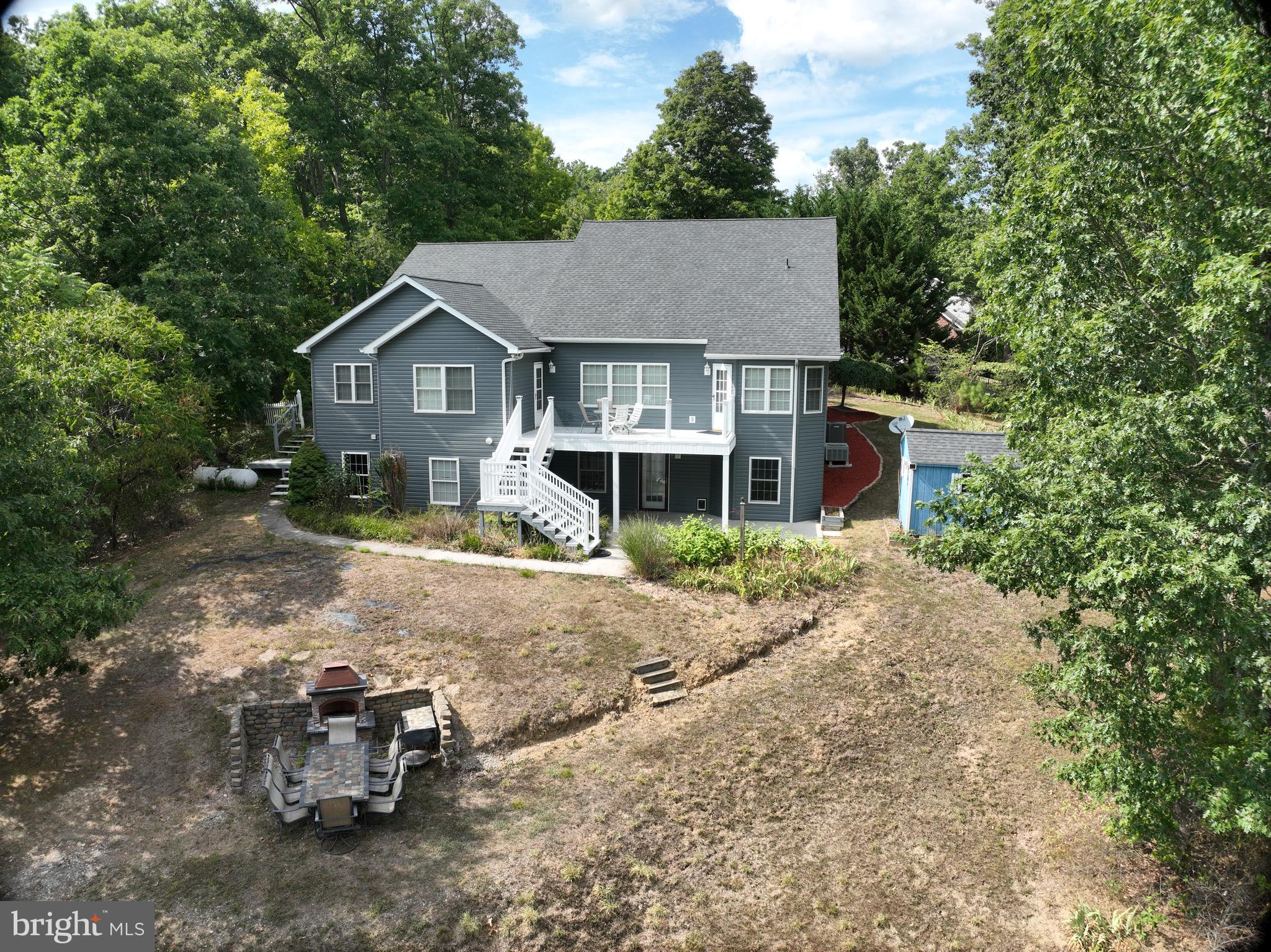 LAKEWOOD - Residential Lease