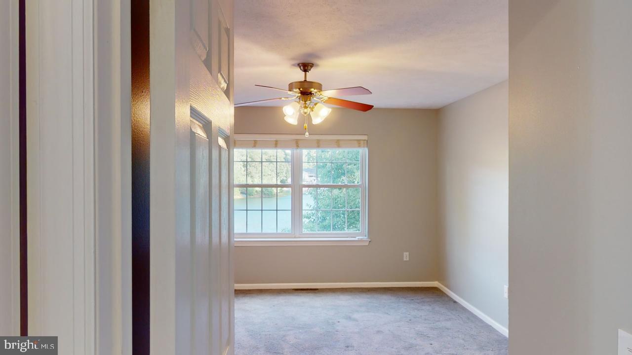 LAKEWOOD - Residential Lease