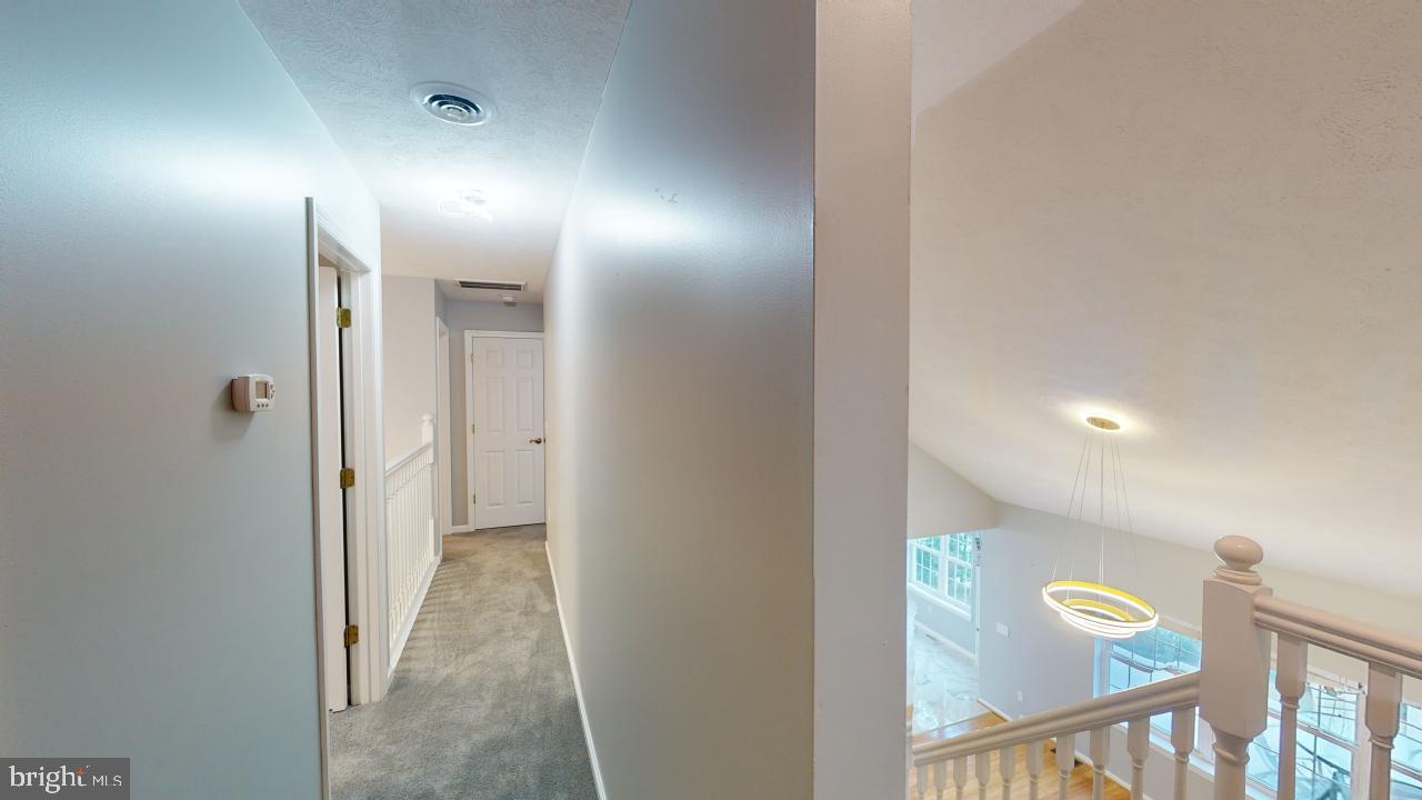 LAKEWOOD - Residential Lease