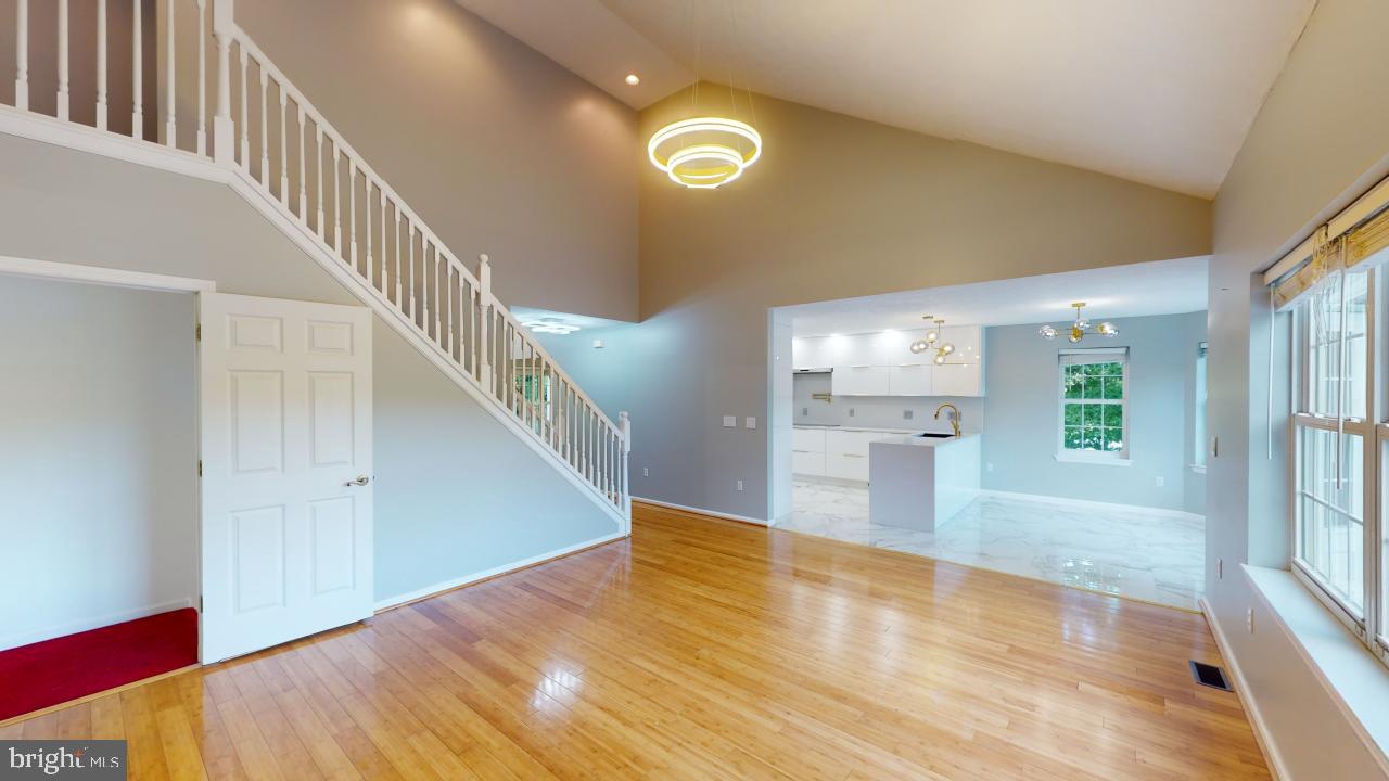 LAKEWOOD - Residential Lease