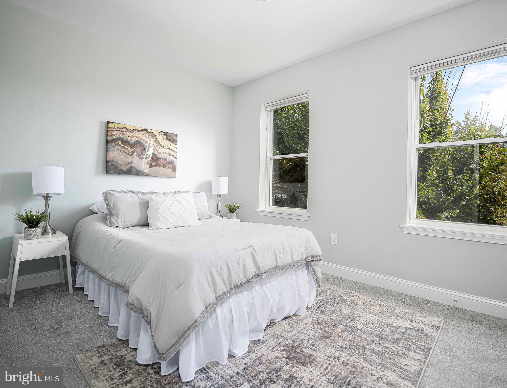 ELLWOOD PARK - Residential