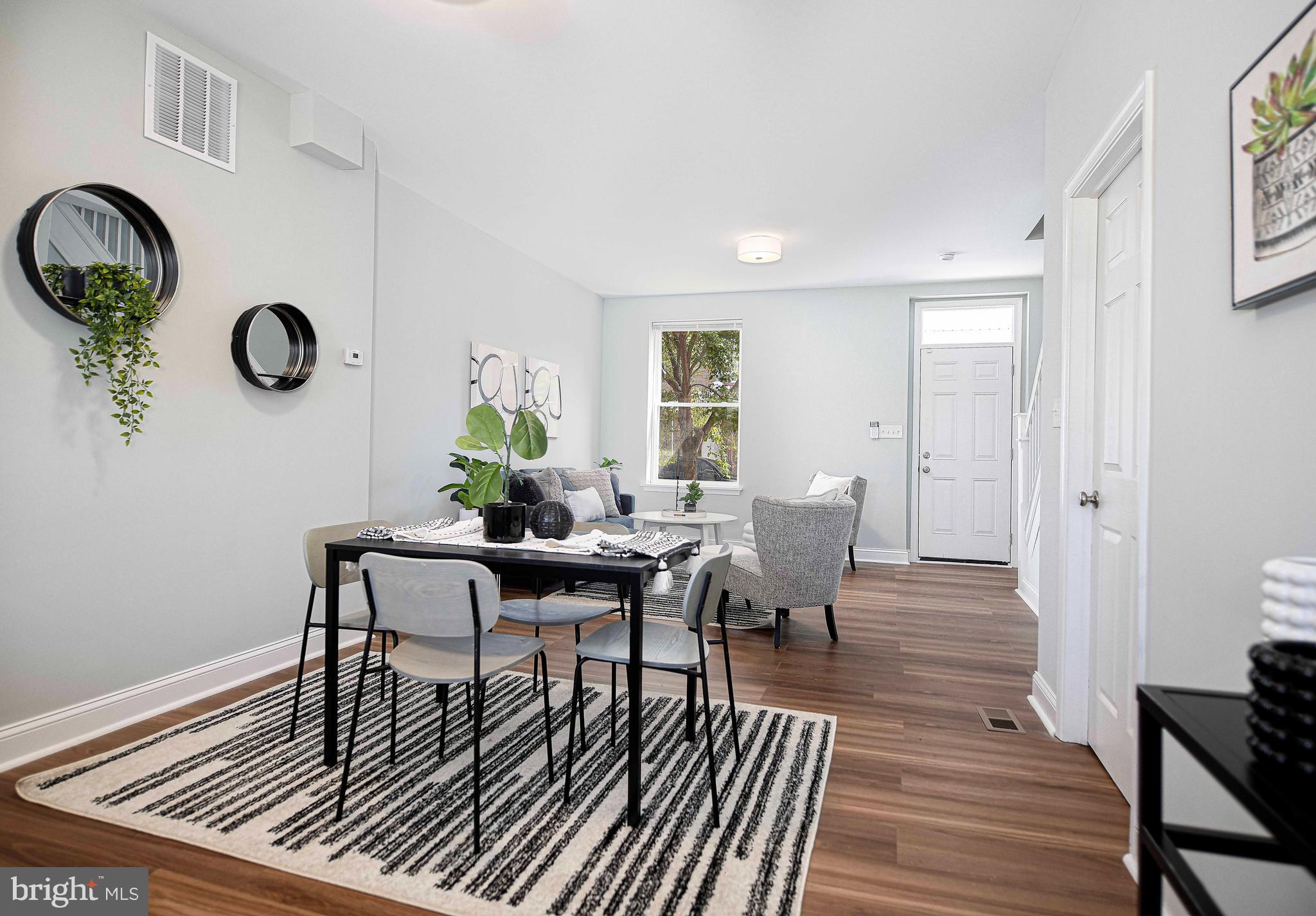 ELLWOOD PARK - Residential