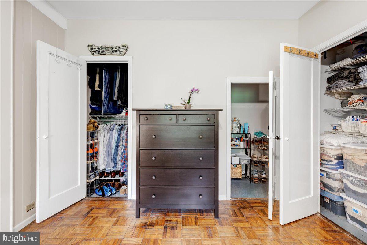 PARKFAIRFAX - Residential