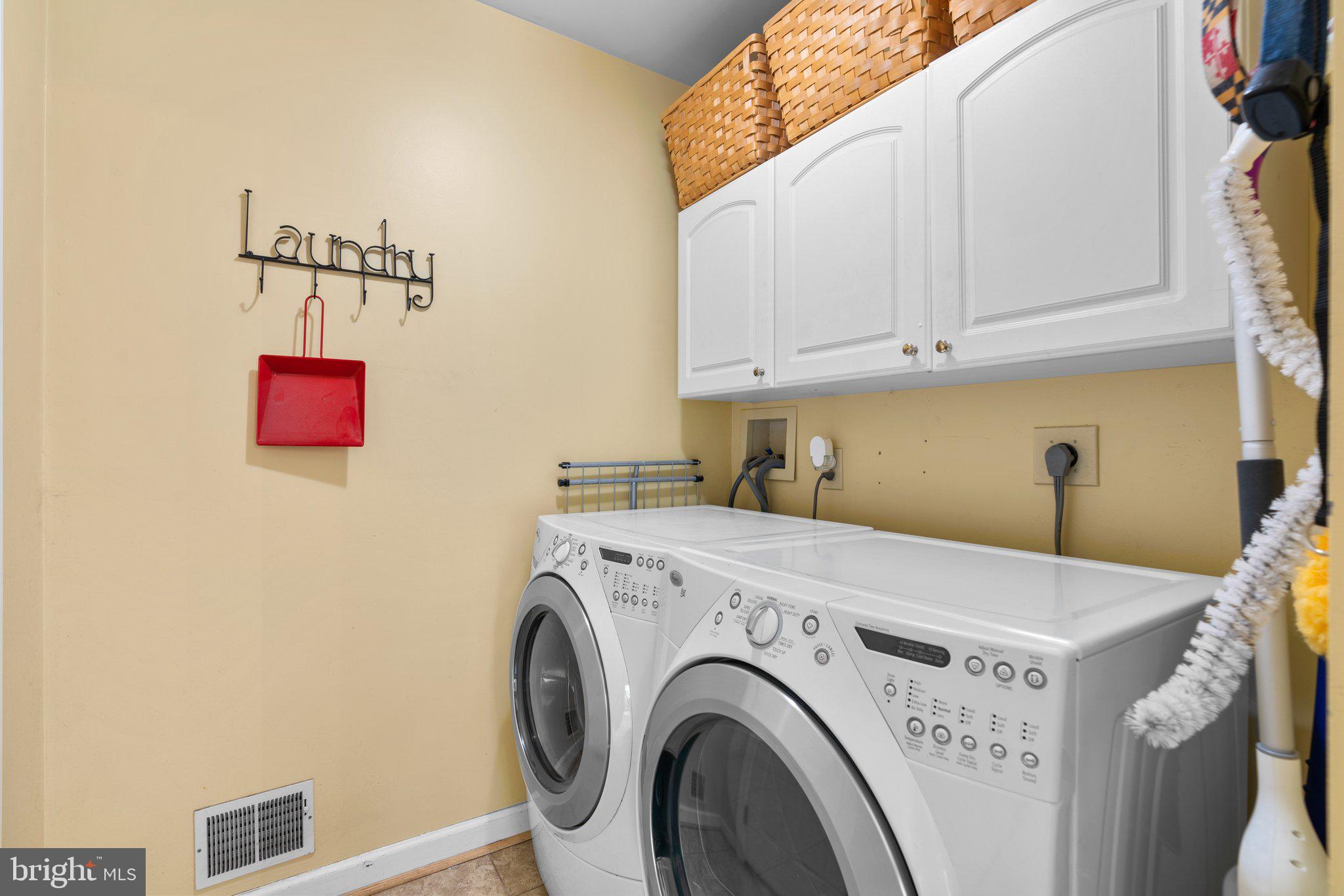 BROOKEFIELD - Residential