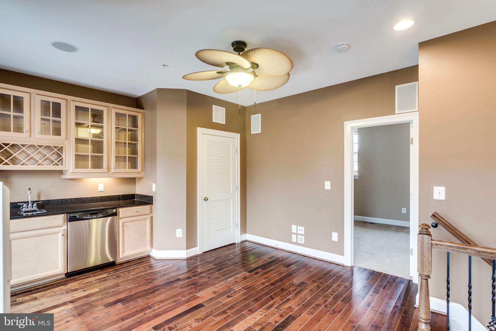 POTOMAC OVERLOOK - Residential Lease