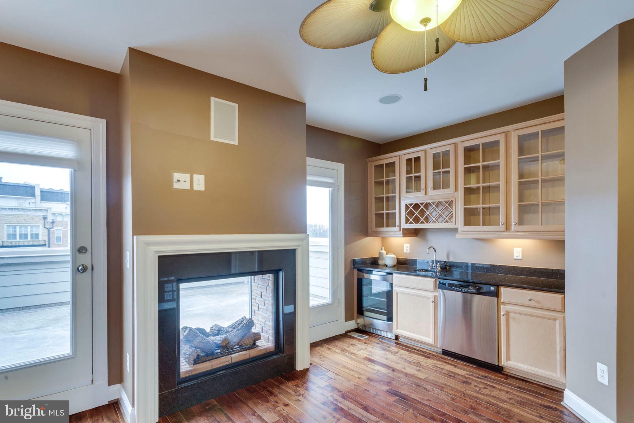 POTOMAC OVERLOOK - Residential Lease