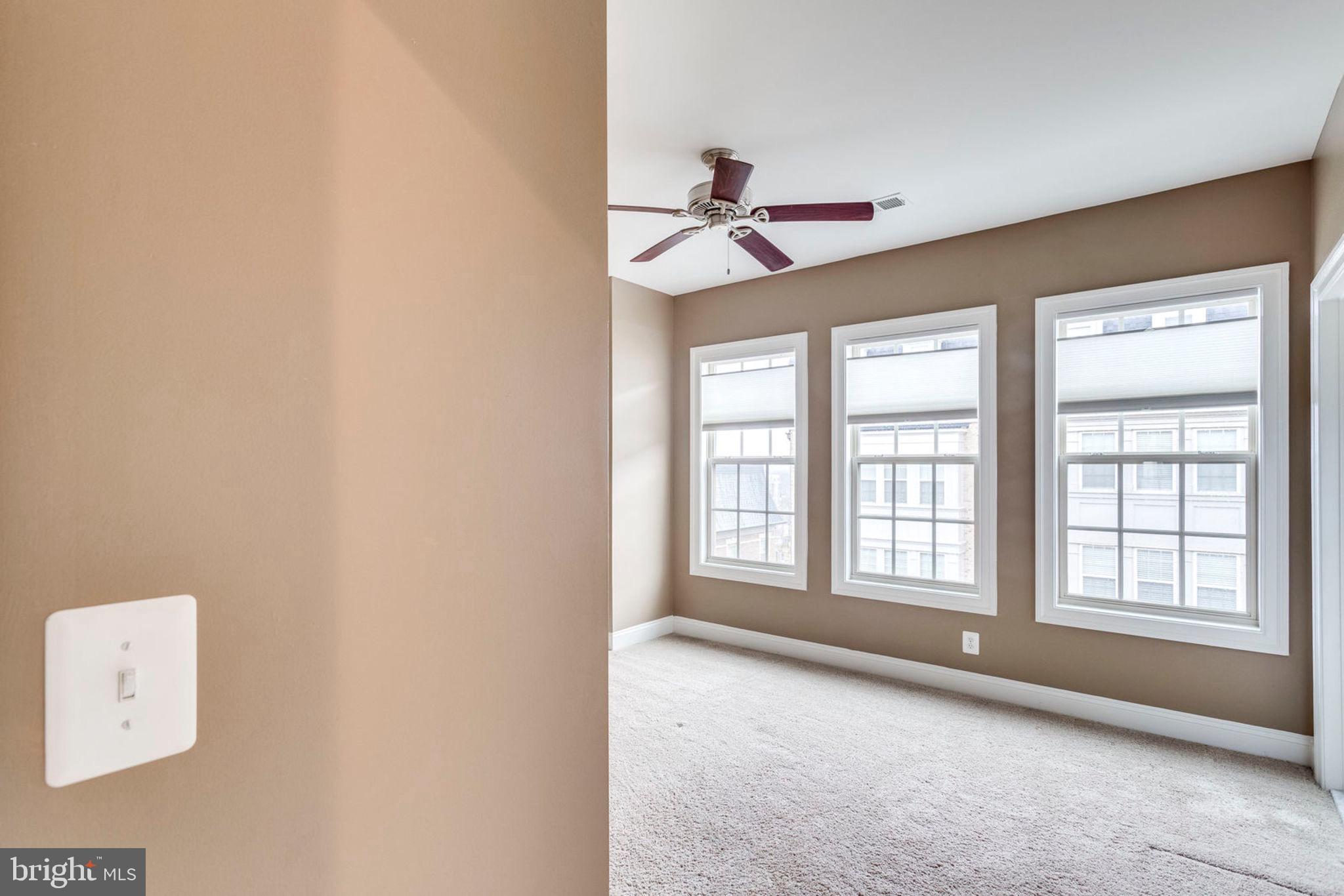 POTOMAC OVERLOOK - Residential Lease