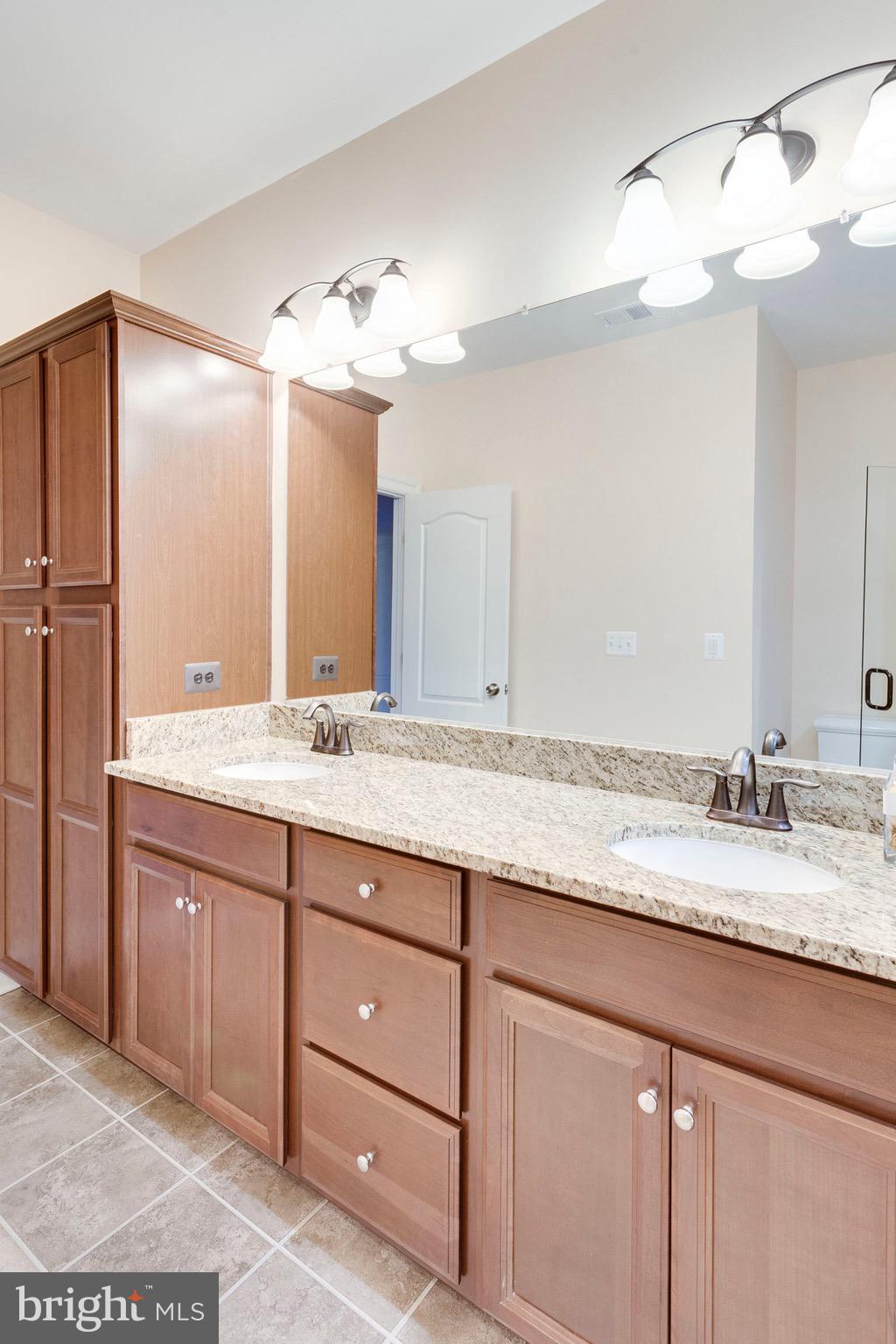 POTOMAC OVERLOOK - Residential Lease