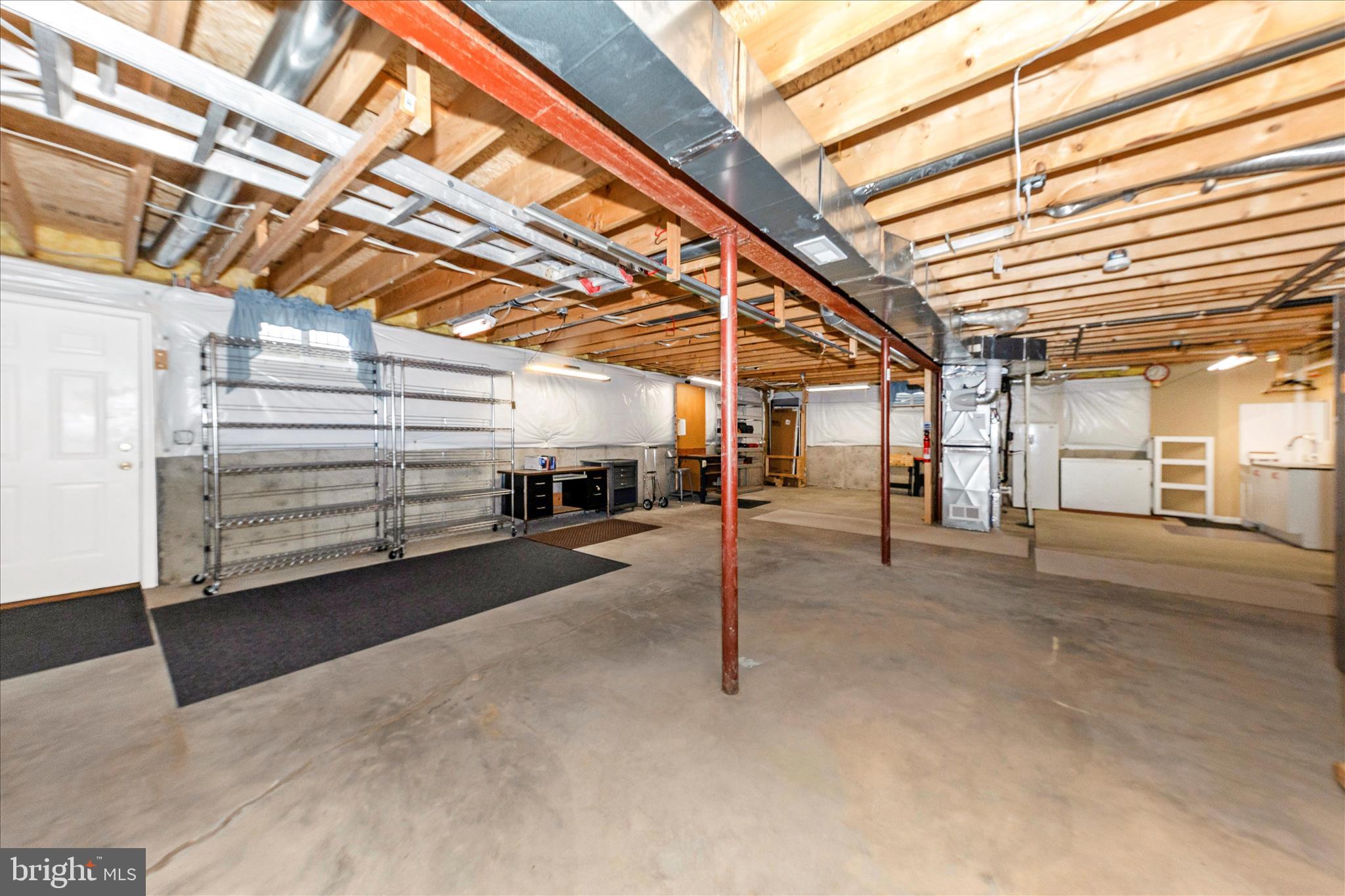 FOXFIELD AT MIDDLETOWN - Residential