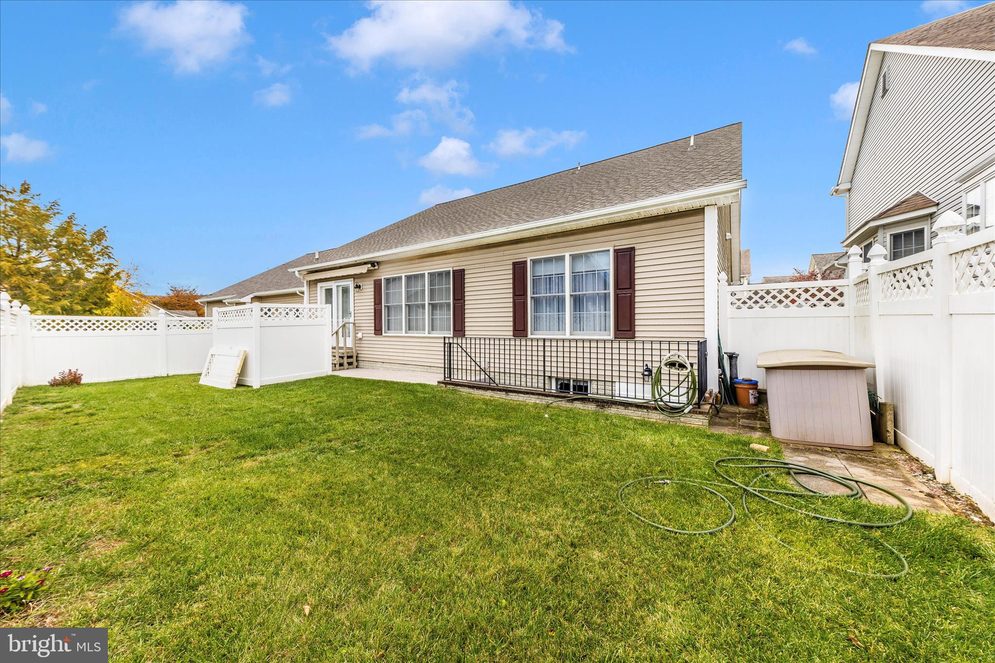 FOXFIELD AT MIDDLETOWN - Residential