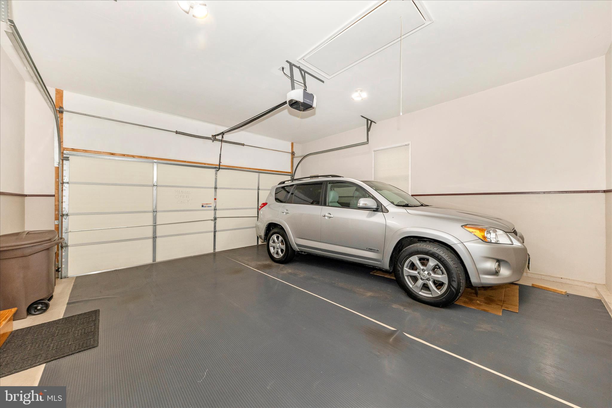 FOXFIELD AT MIDDLETOWN - Residential