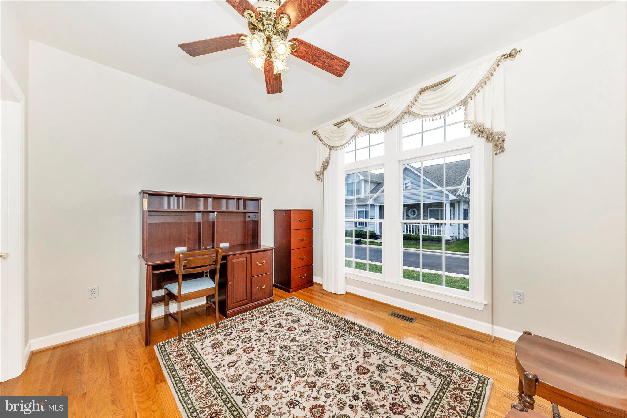 FOXFIELD AT MIDDLETOWN - Residential