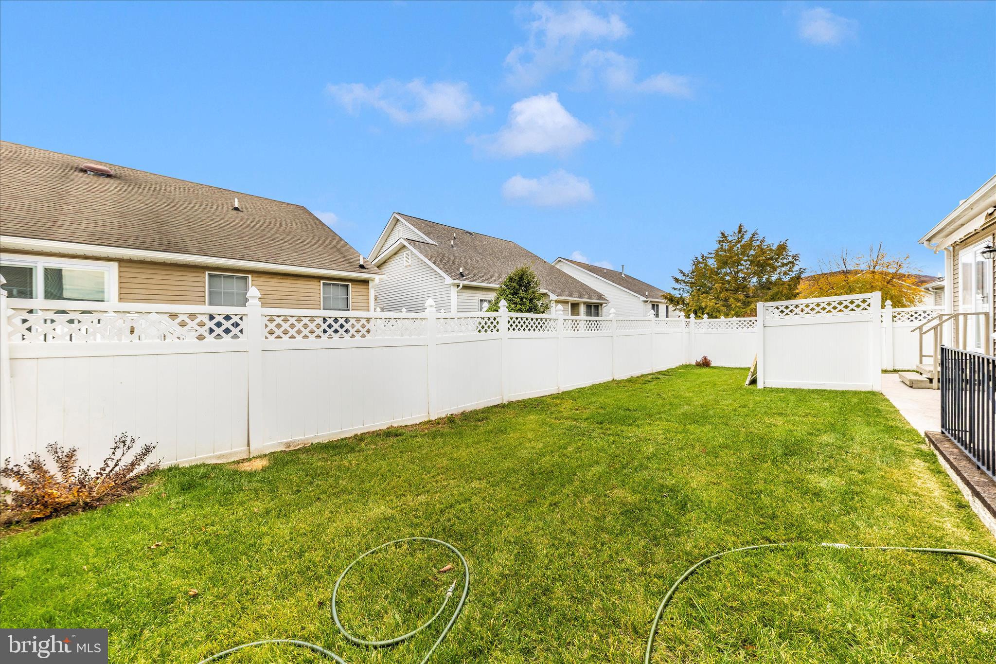 FOXFIELD AT MIDDLETOWN - Residential