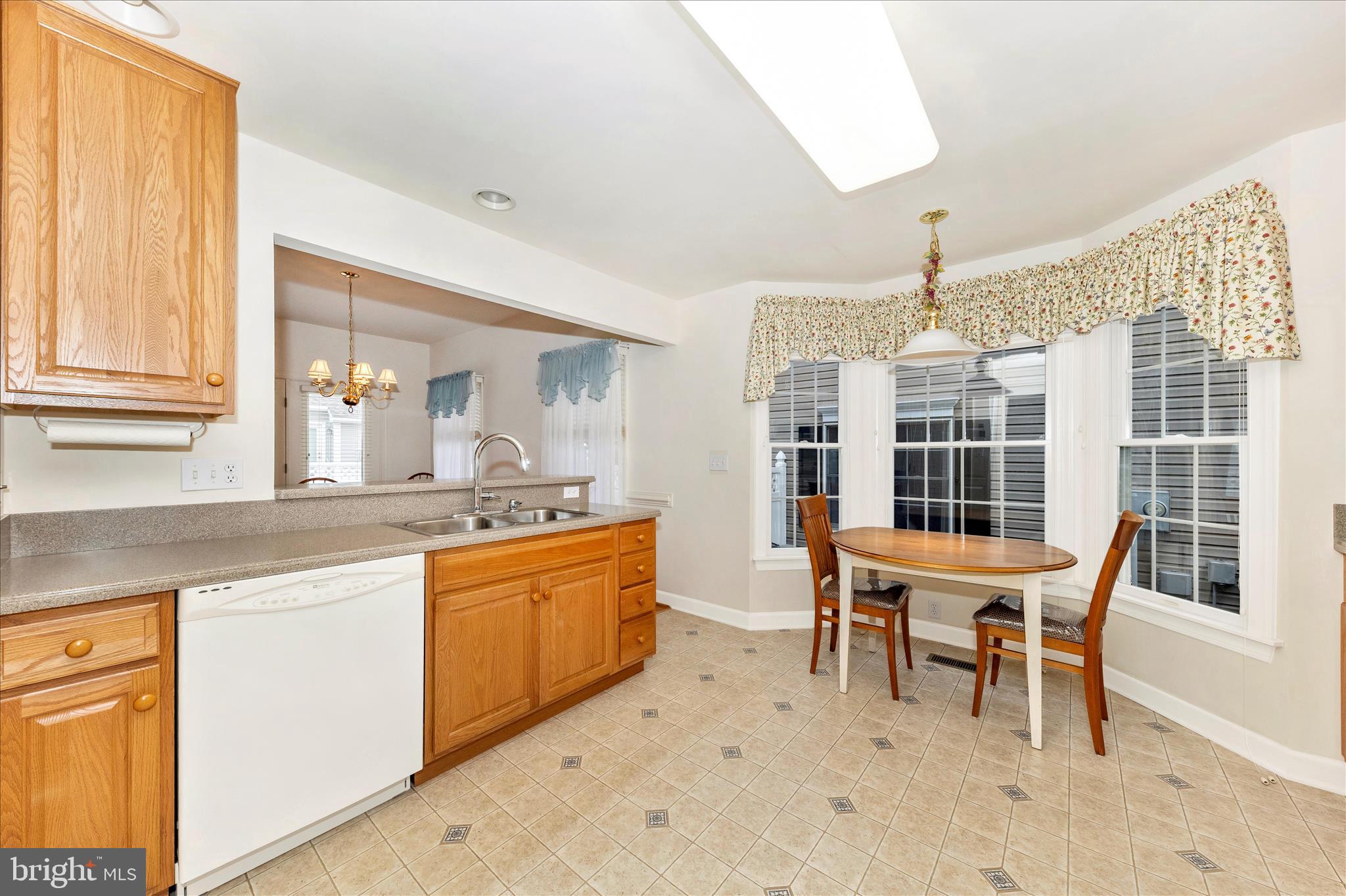 FOXFIELD AT MIDDLETOWN - Residential