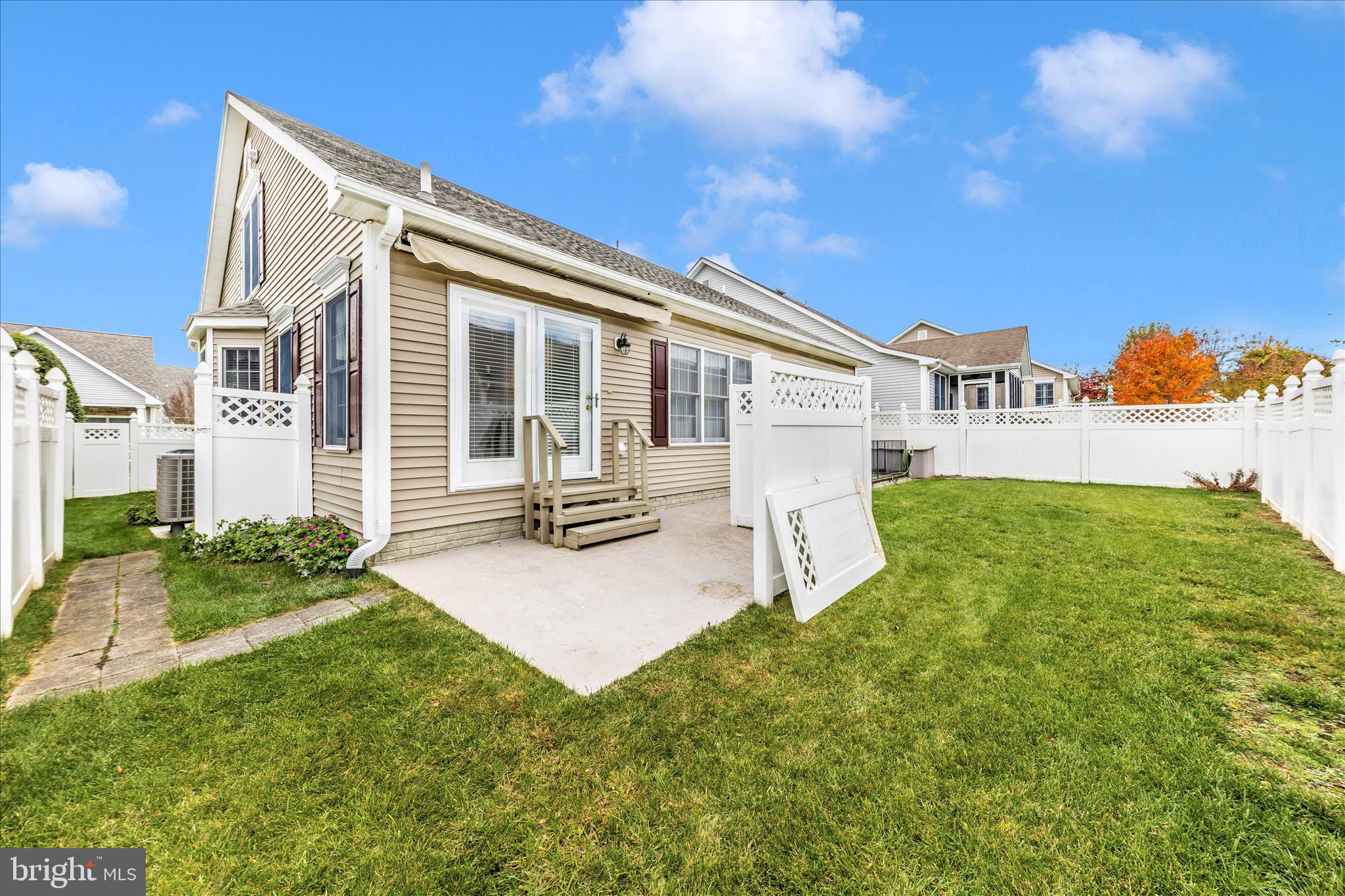 FOXFIELD AT MIDDLETOWN - Residential