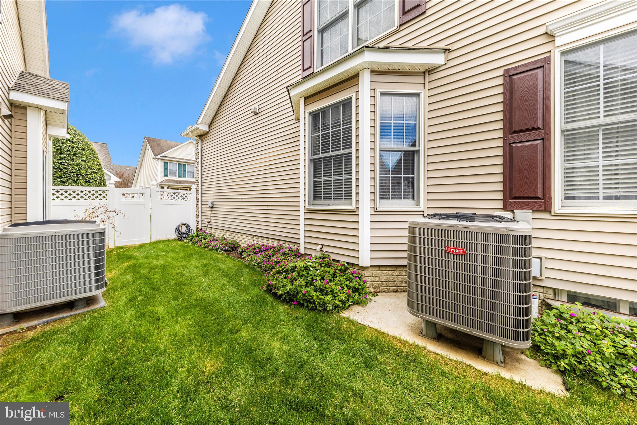 FOXFIELD AT MIDDLETOWN - Residential