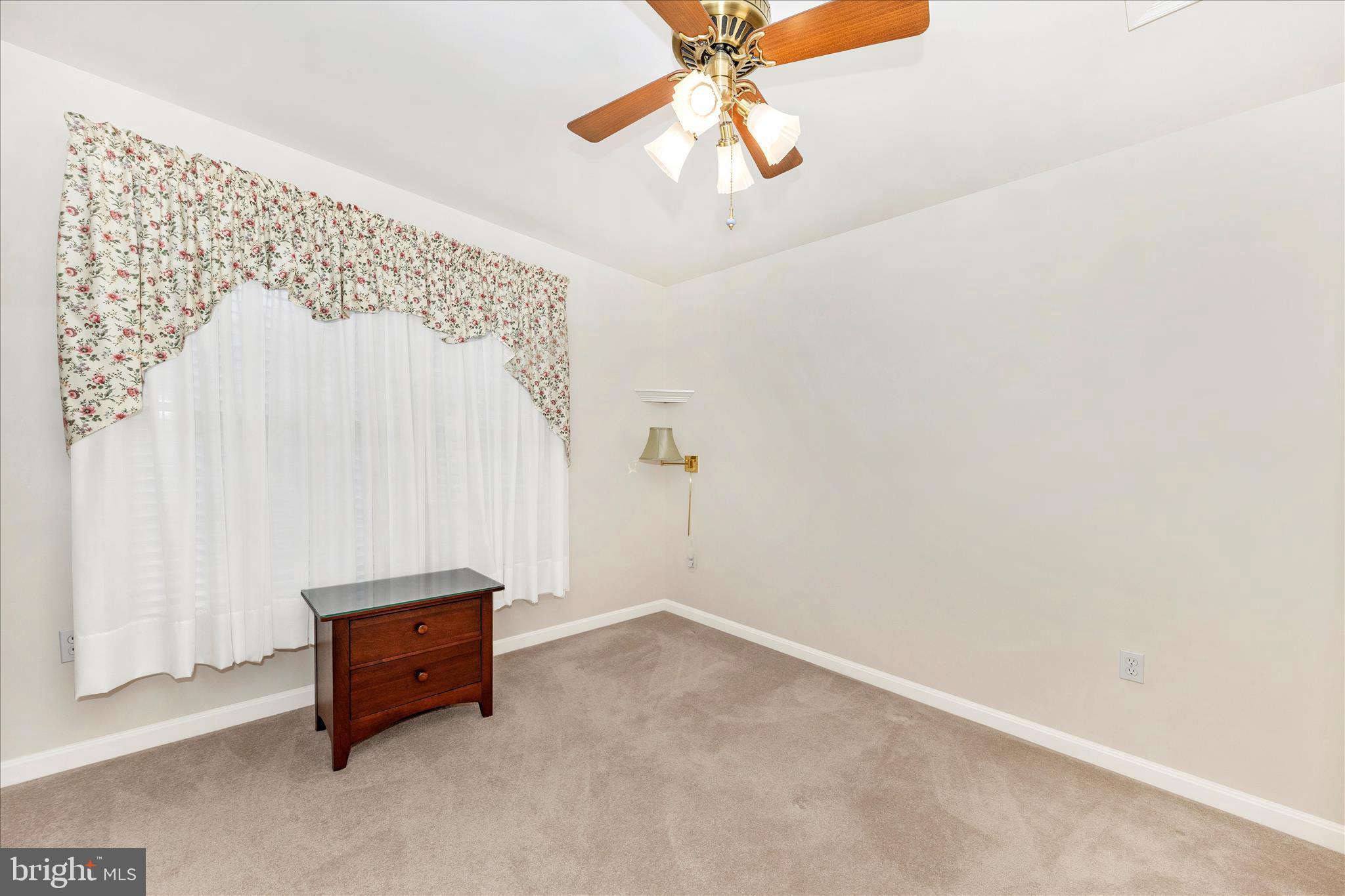 FOXFIELD AT MIDDLETOWN - Residential