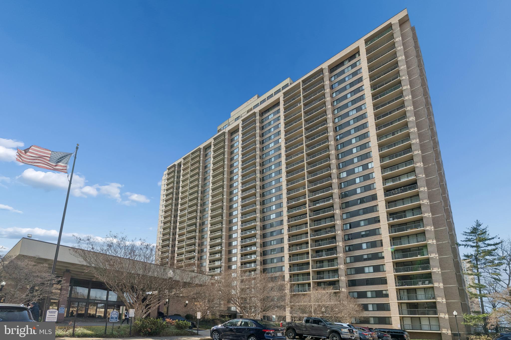 SKYLINE SQUARE CONDO - Residential