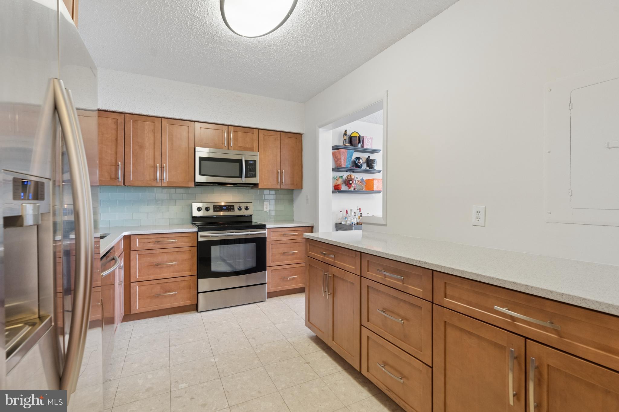 SKYLINE SQUARE CONDO - Residential