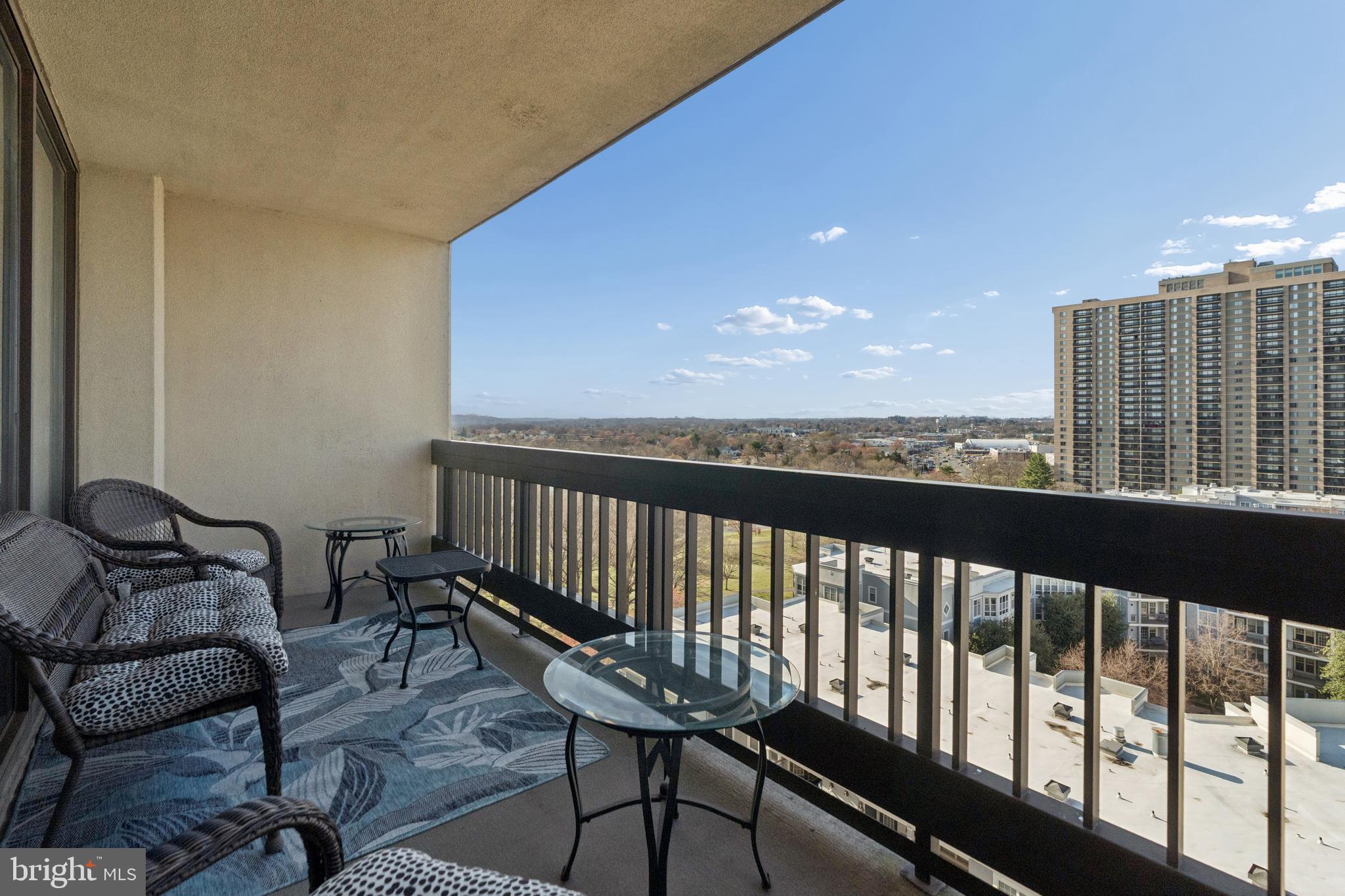 SKYLINE SQUARE CONDO - Residential