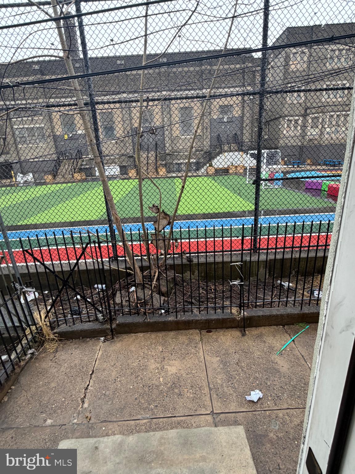 KENSINGTON - Residential