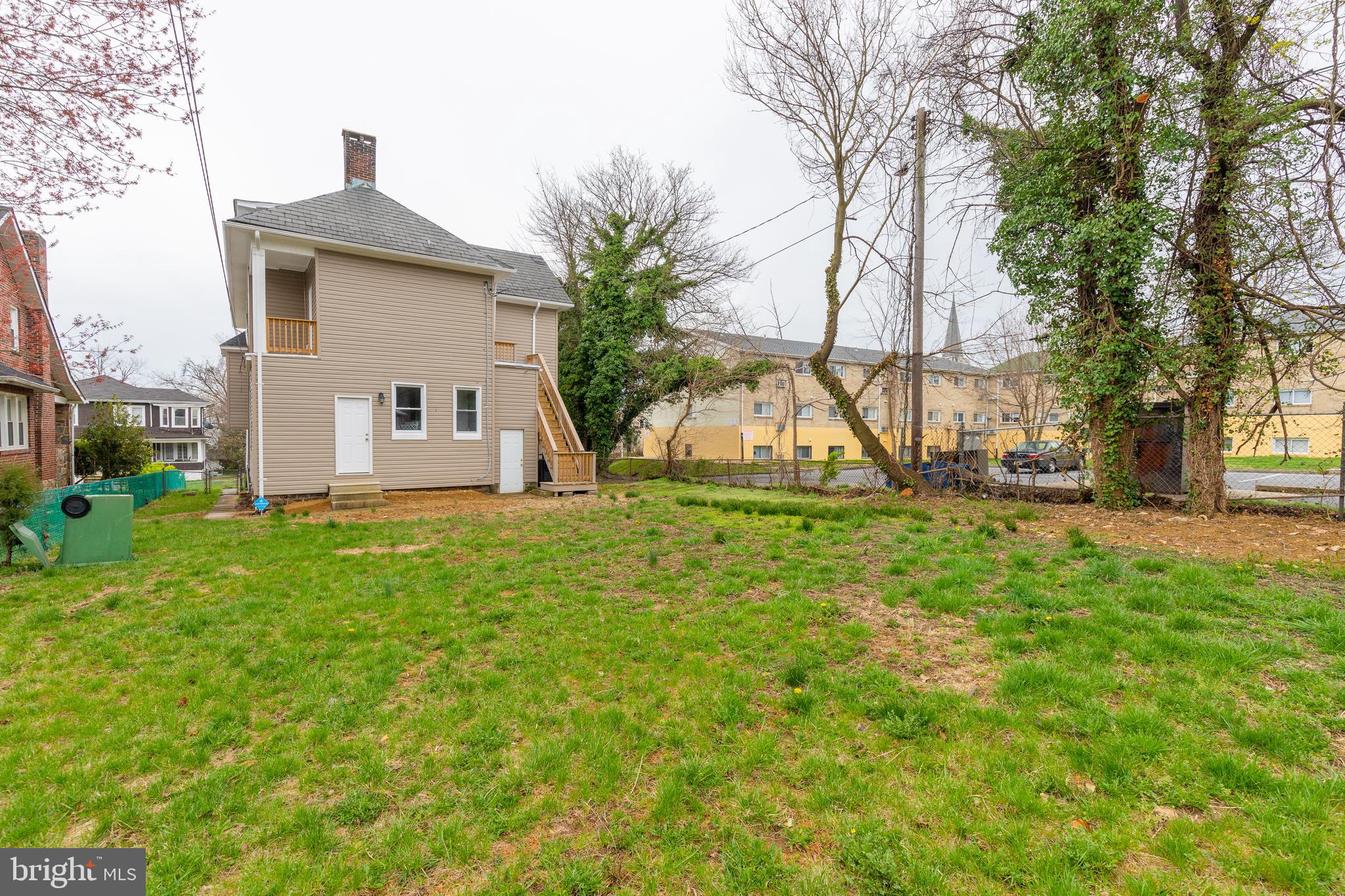 WINDSOR HILLS - Residential