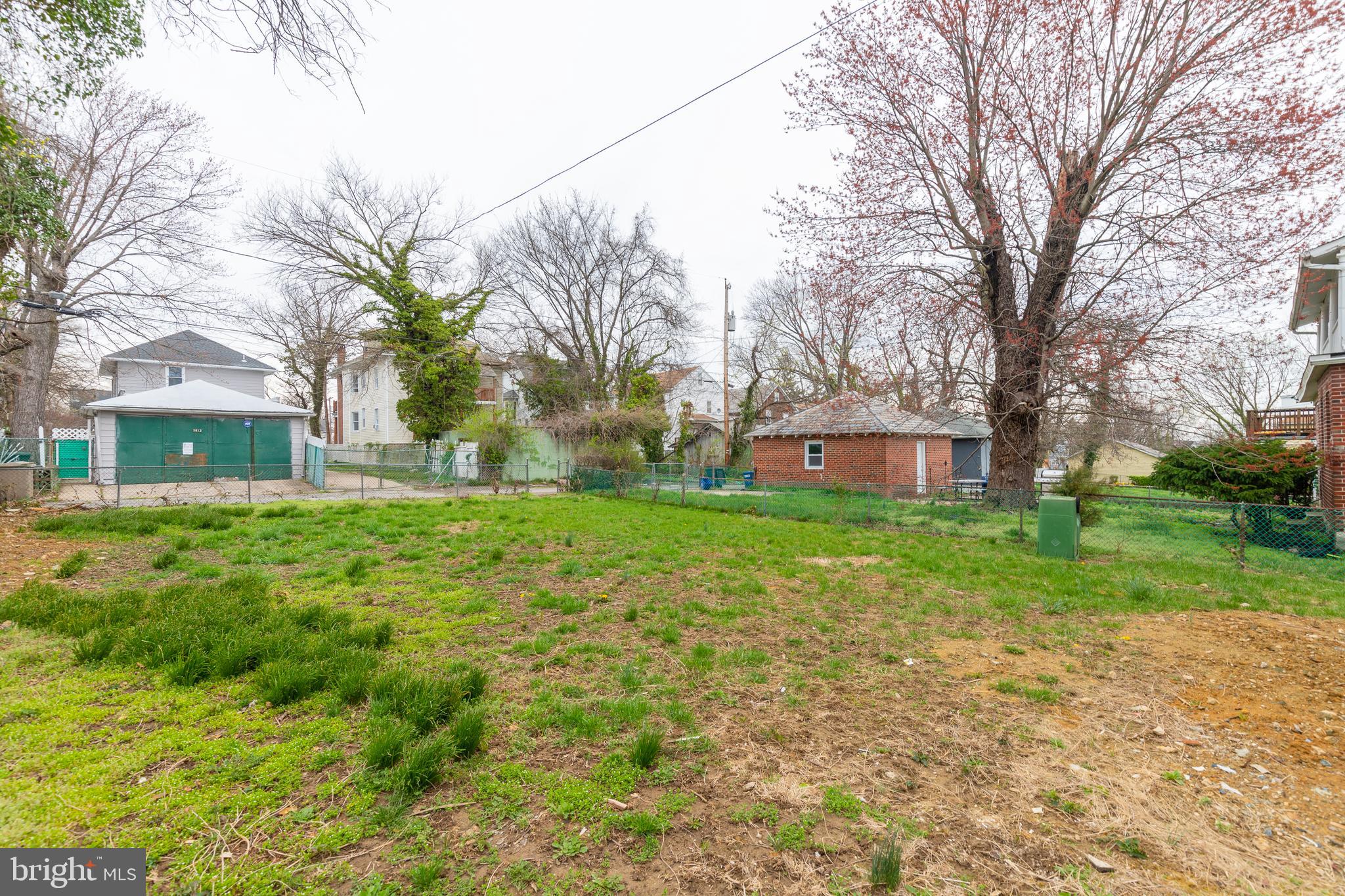 WINDSOR HILLS - Residential