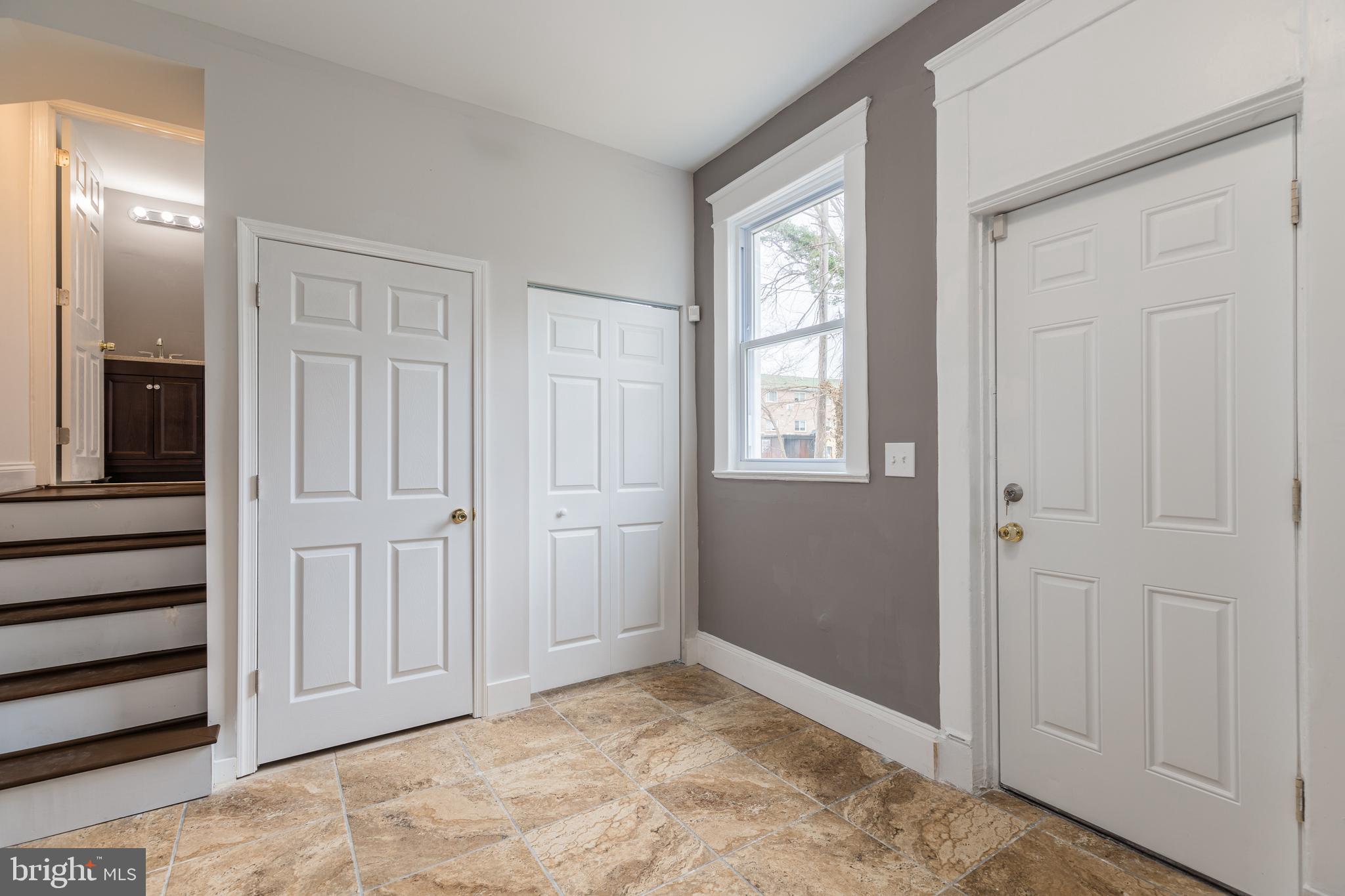 WINDSOR HILLS - Residential