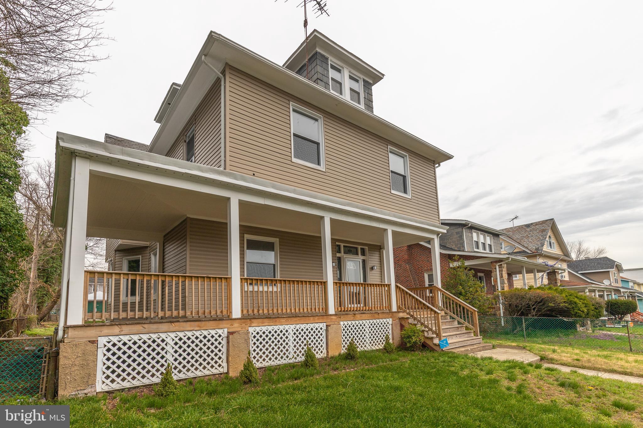 WINDSOR HILLS - Residential