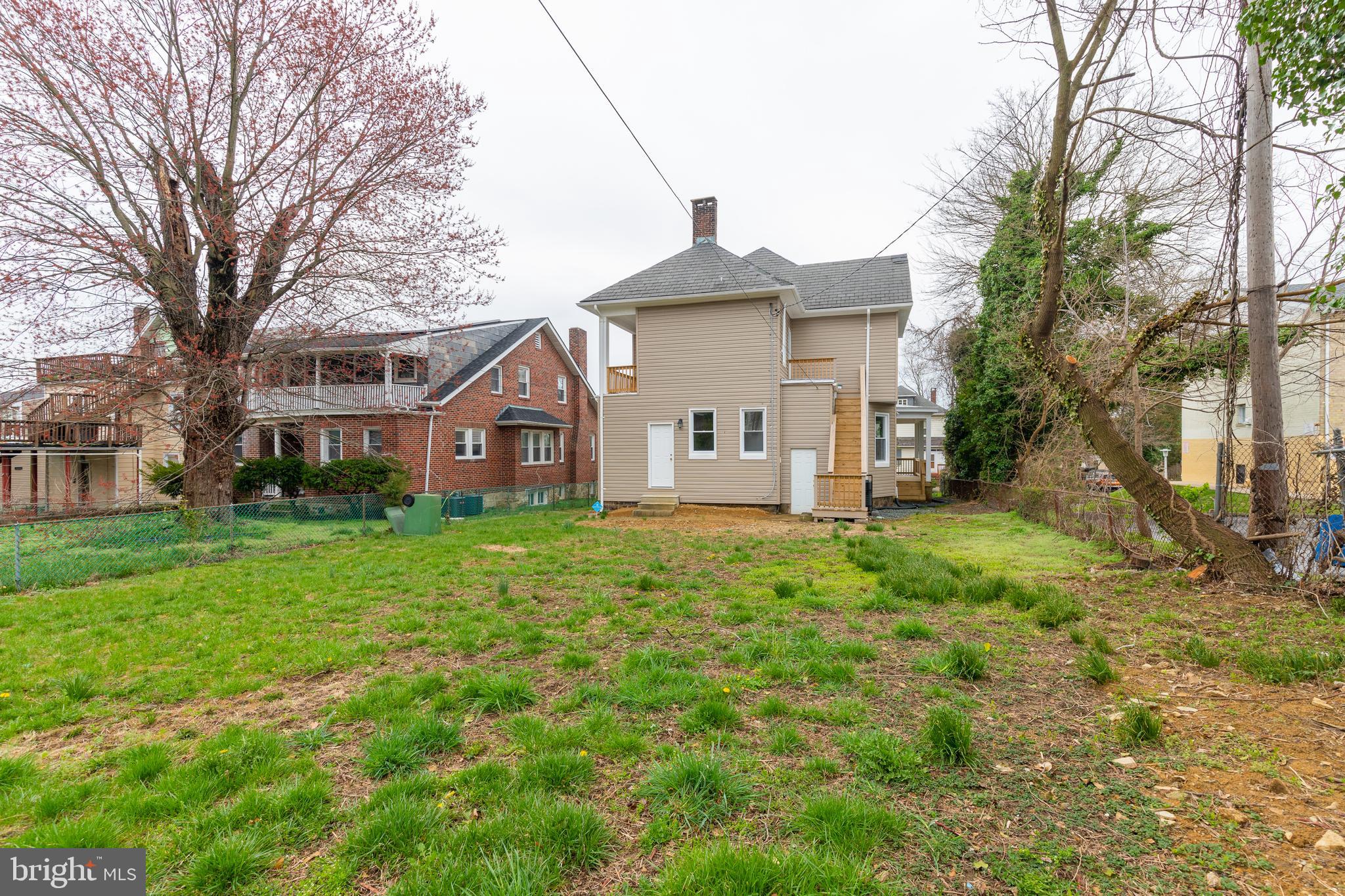 WINDSOR HILLS - Residential