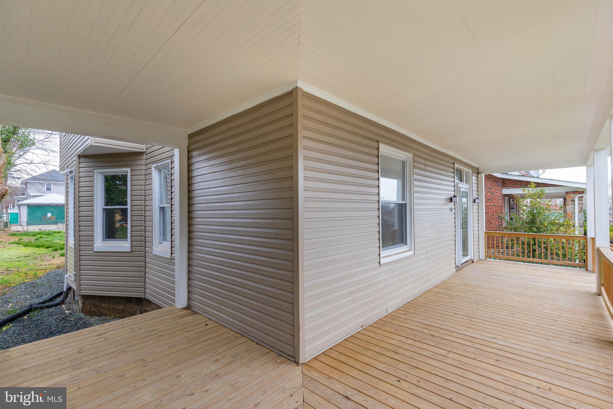 WINDSOR HILLS - Residential