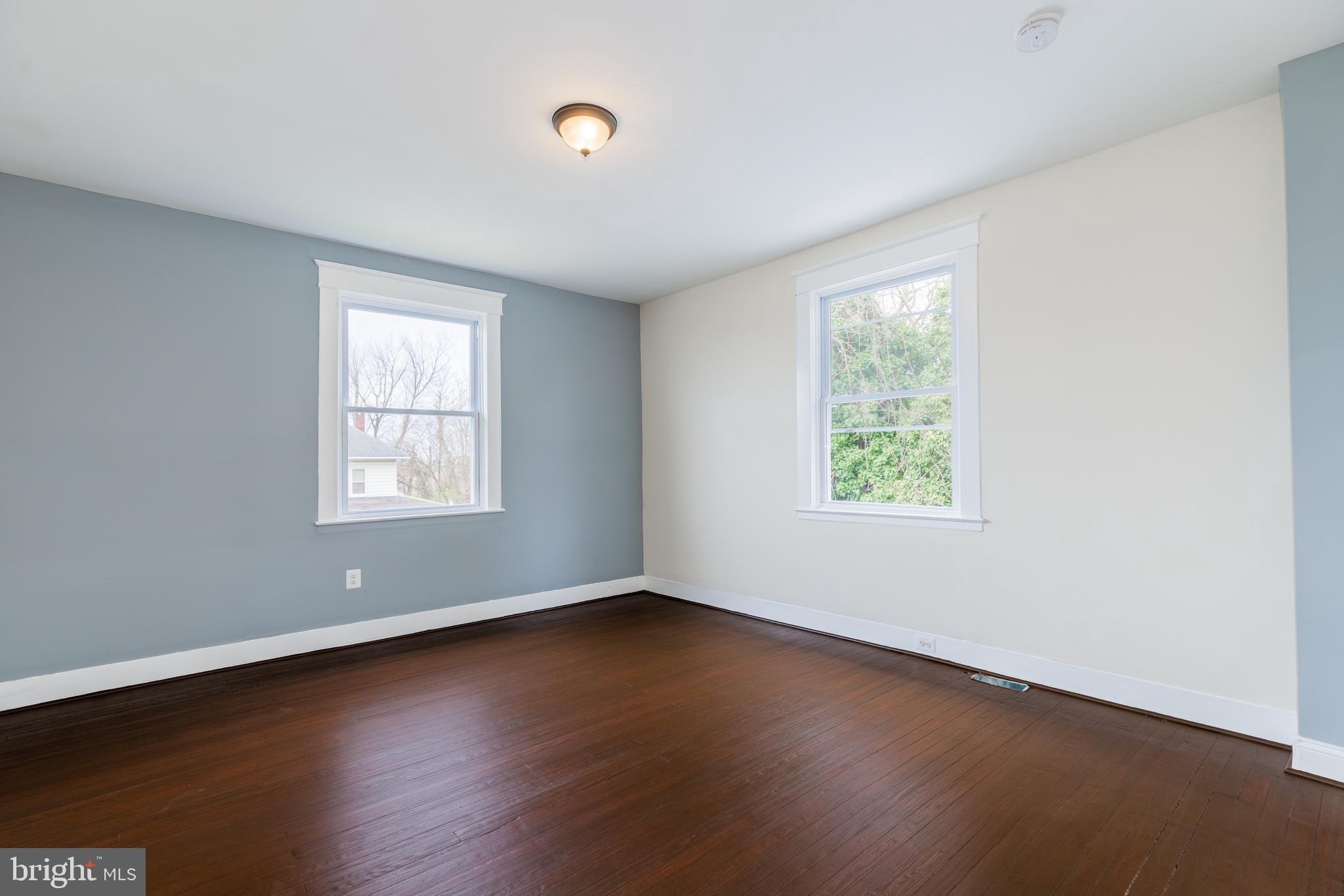 WINDSOR HILLS - Residential