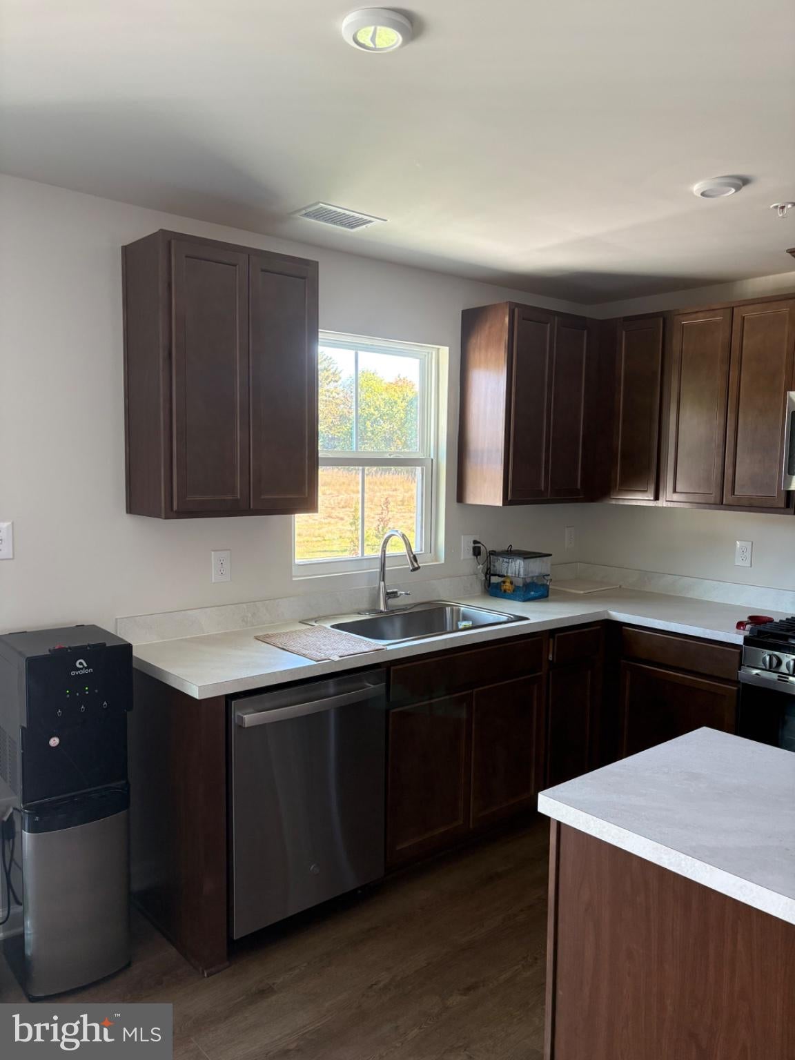 1180 W WALNUT RD. E23
