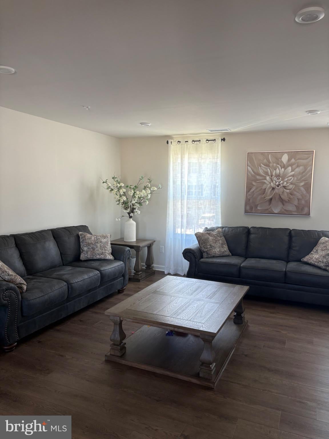 1180 W WALNUT RD. E23