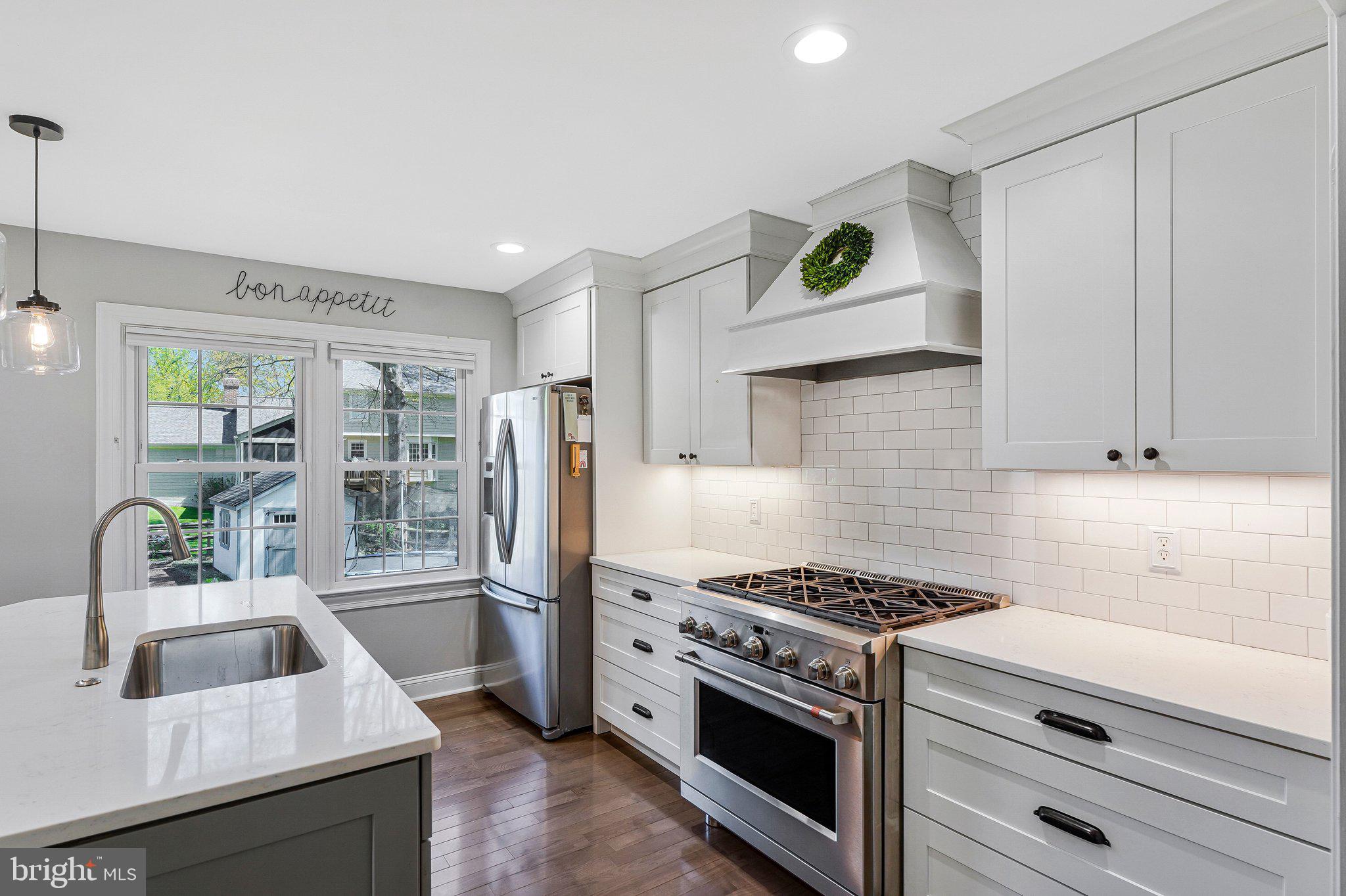 BURKE CENTRE - Residential