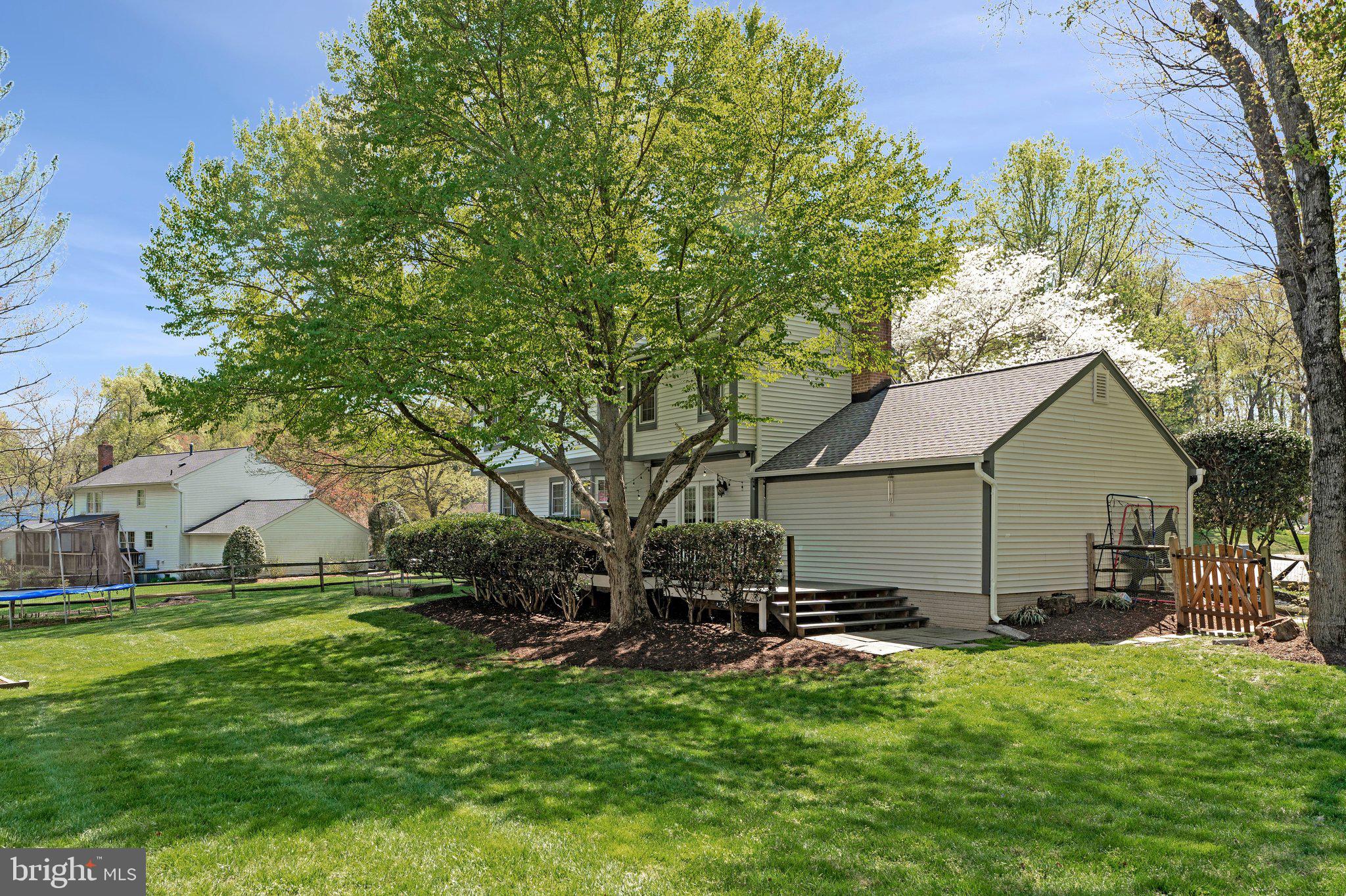 BURKE CENTRE - Residential