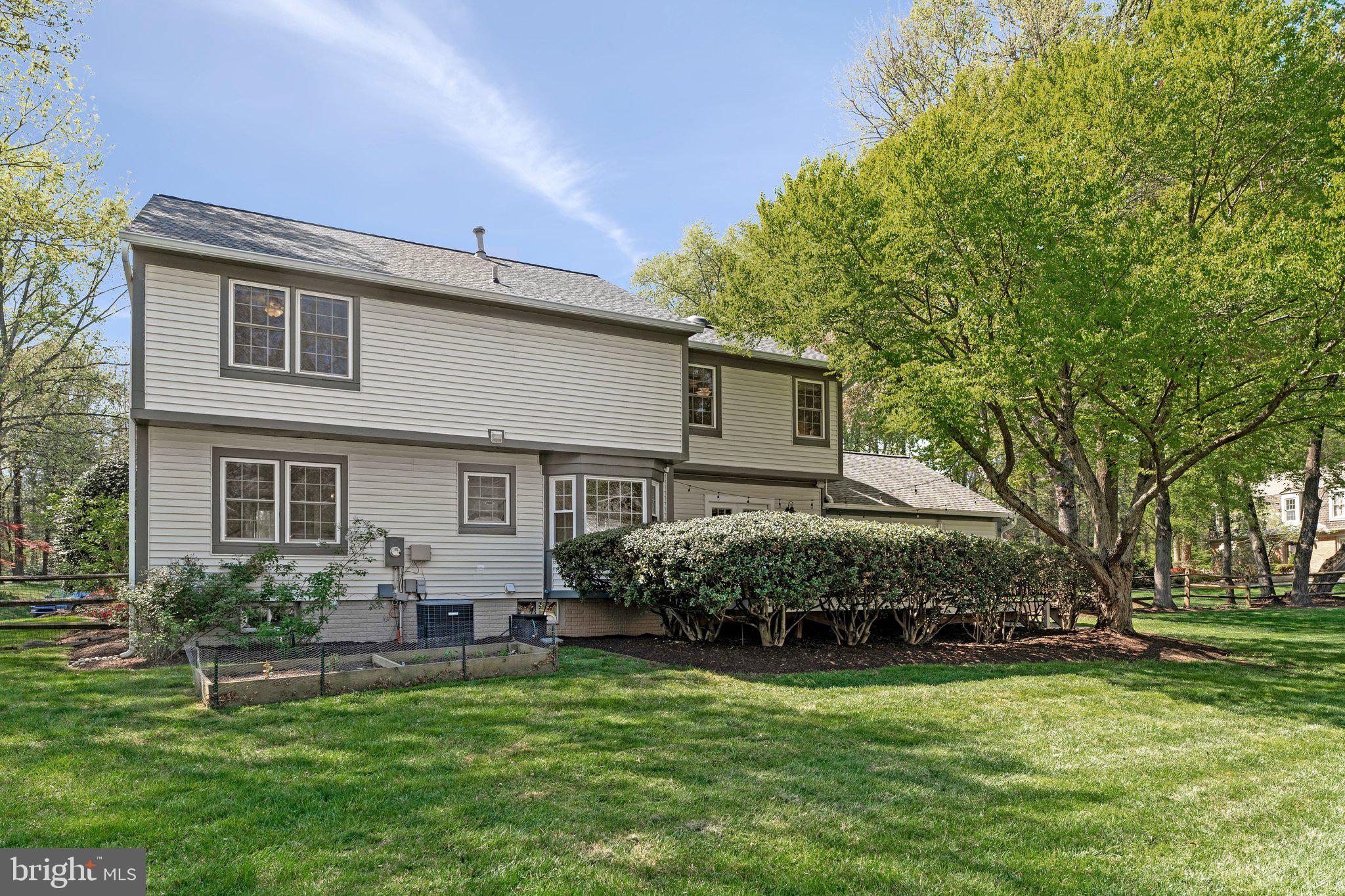 BURKE CENTRE - Residential