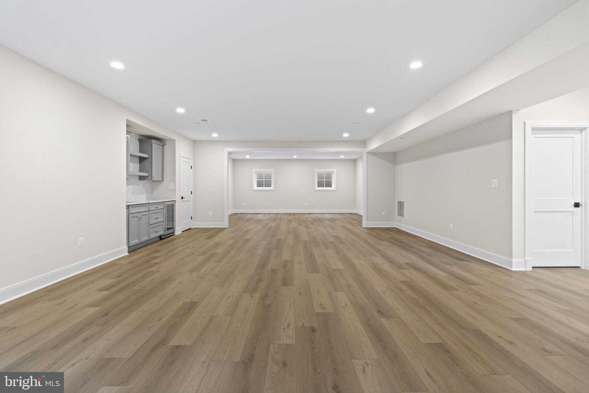 AYRLAWN - Residential